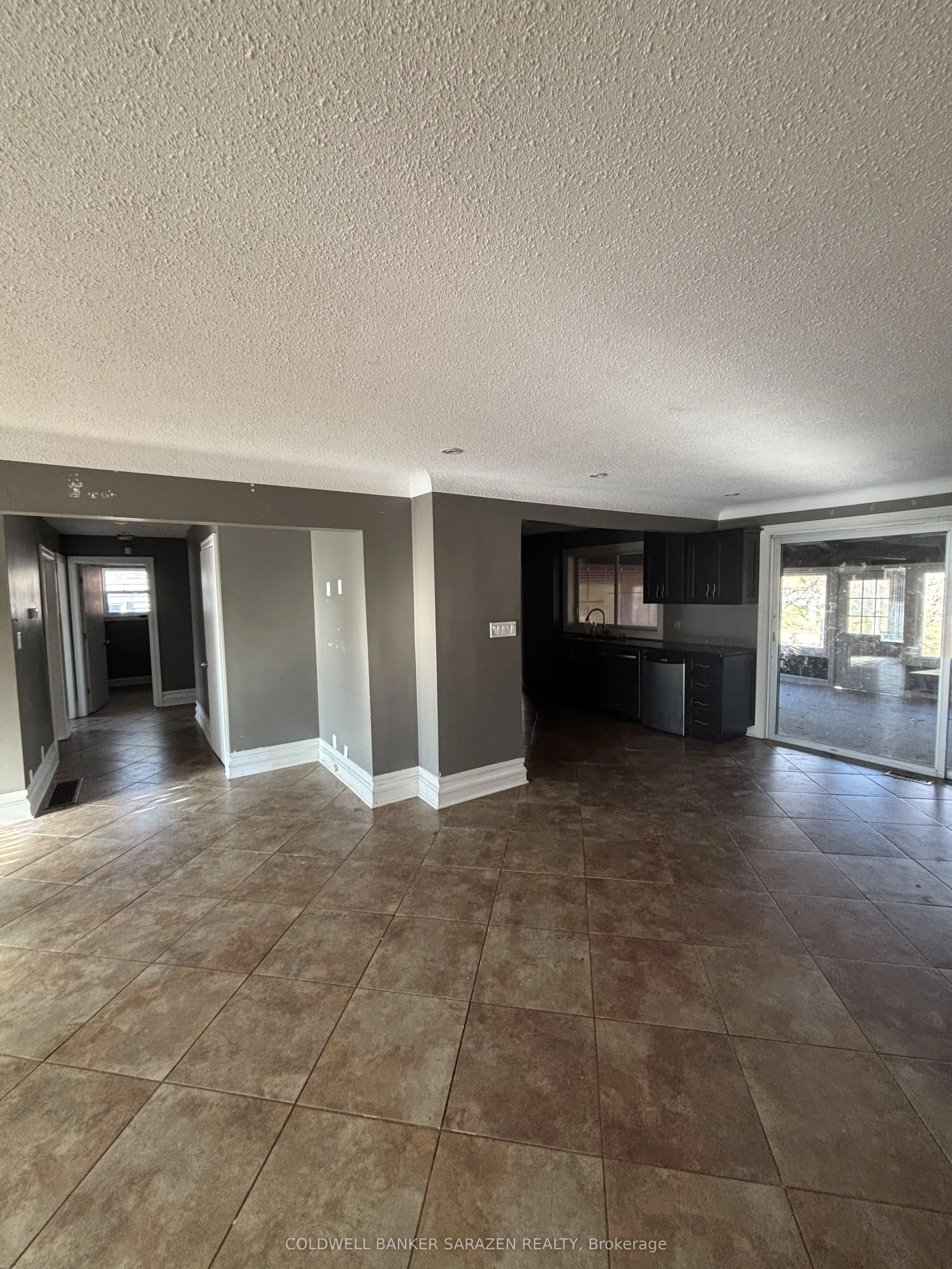 5497 Manotick Main Street