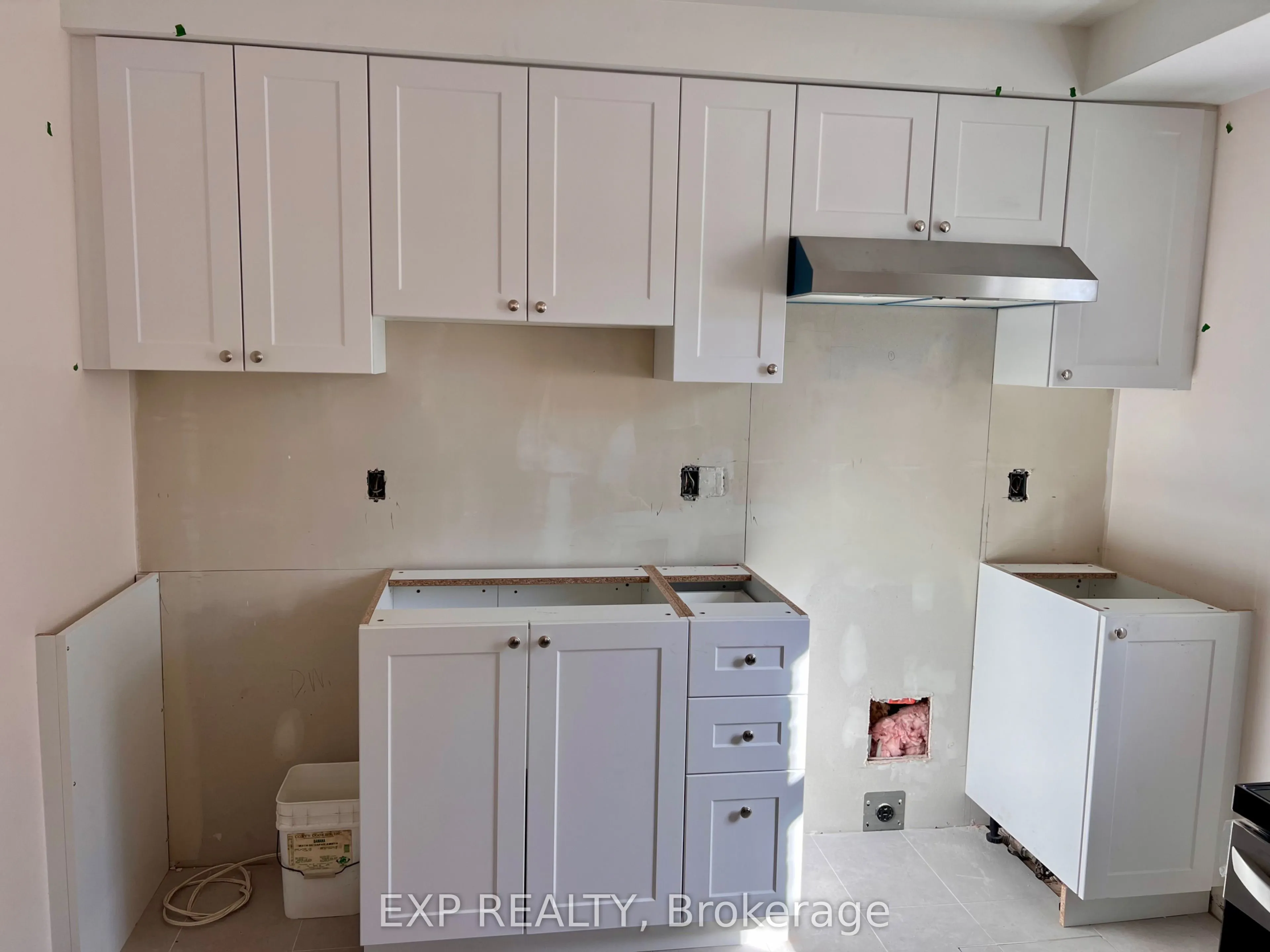 75 Holland Avenue, #2