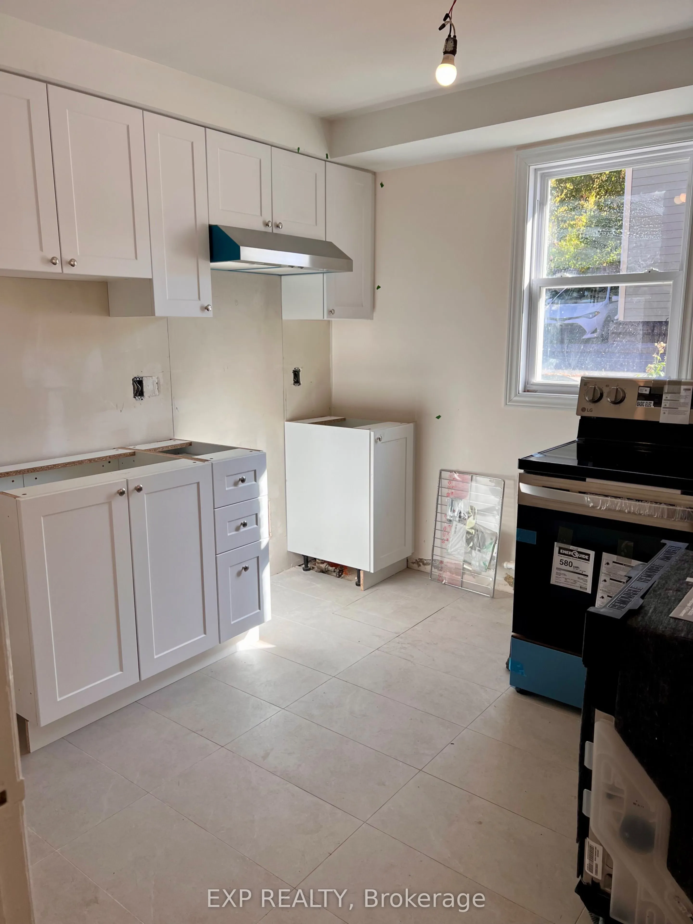 75 Holland Avenue, #2