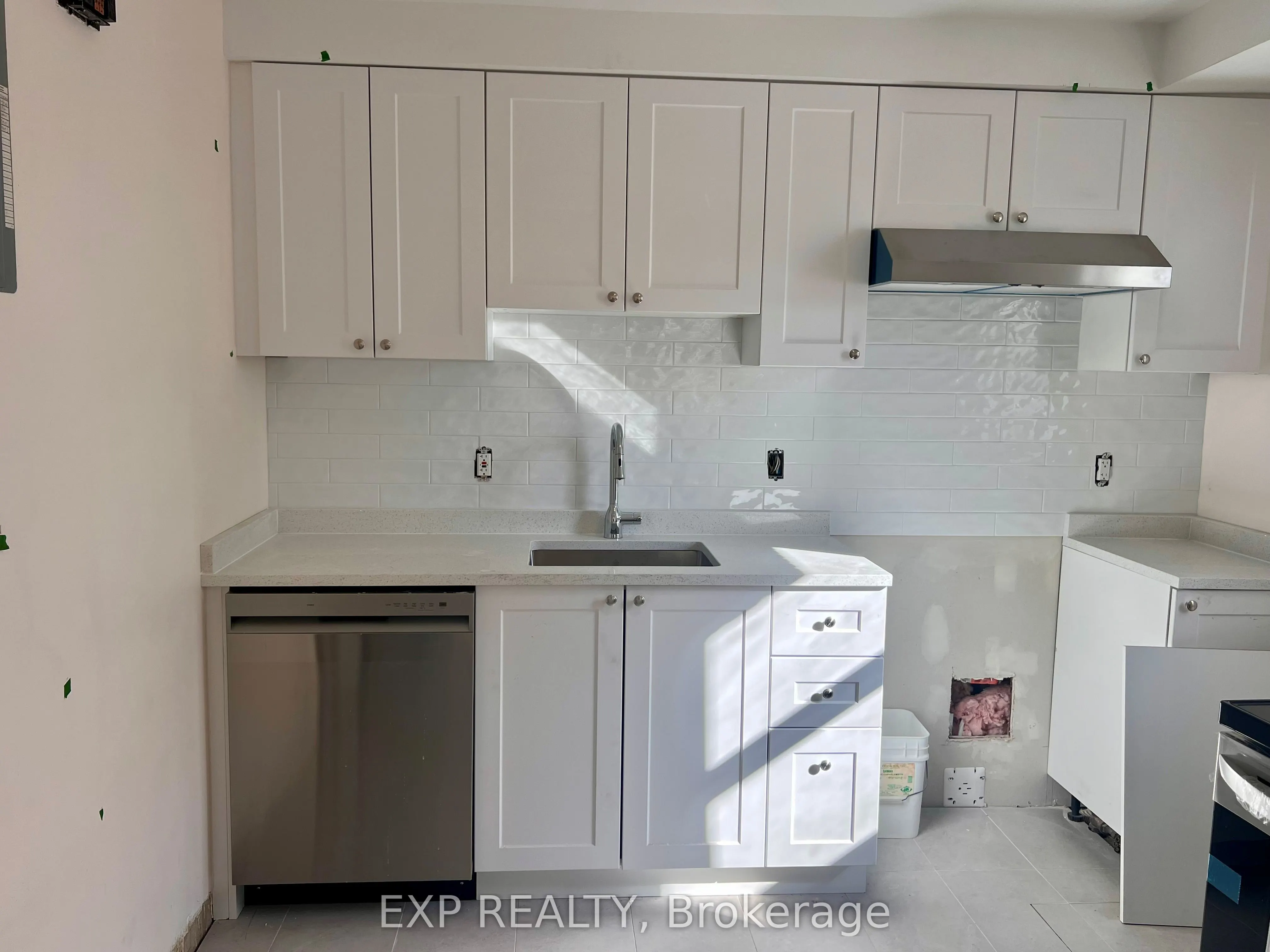 75 Holland Avenue, #2