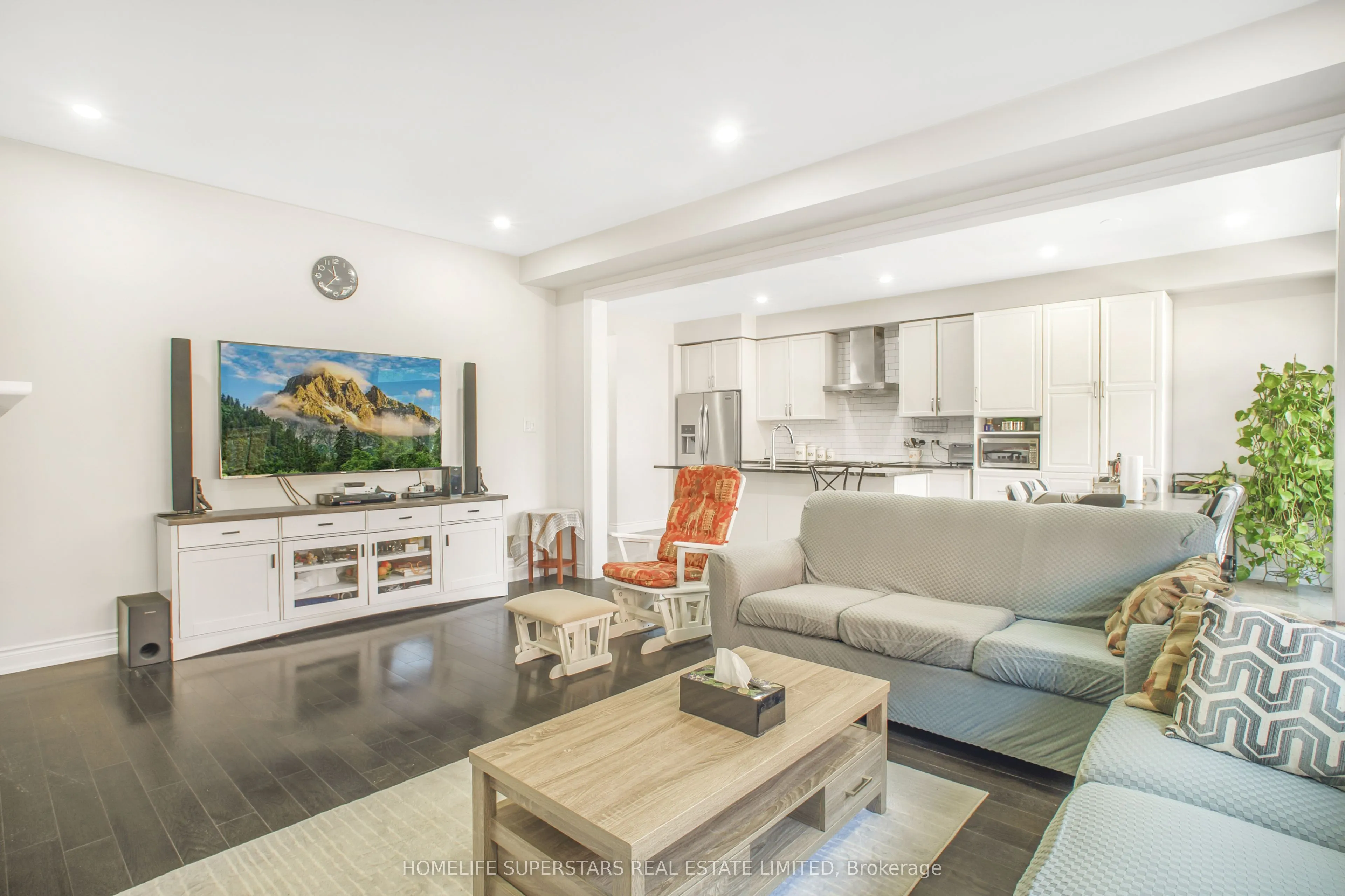 8066 Hackberry Trail