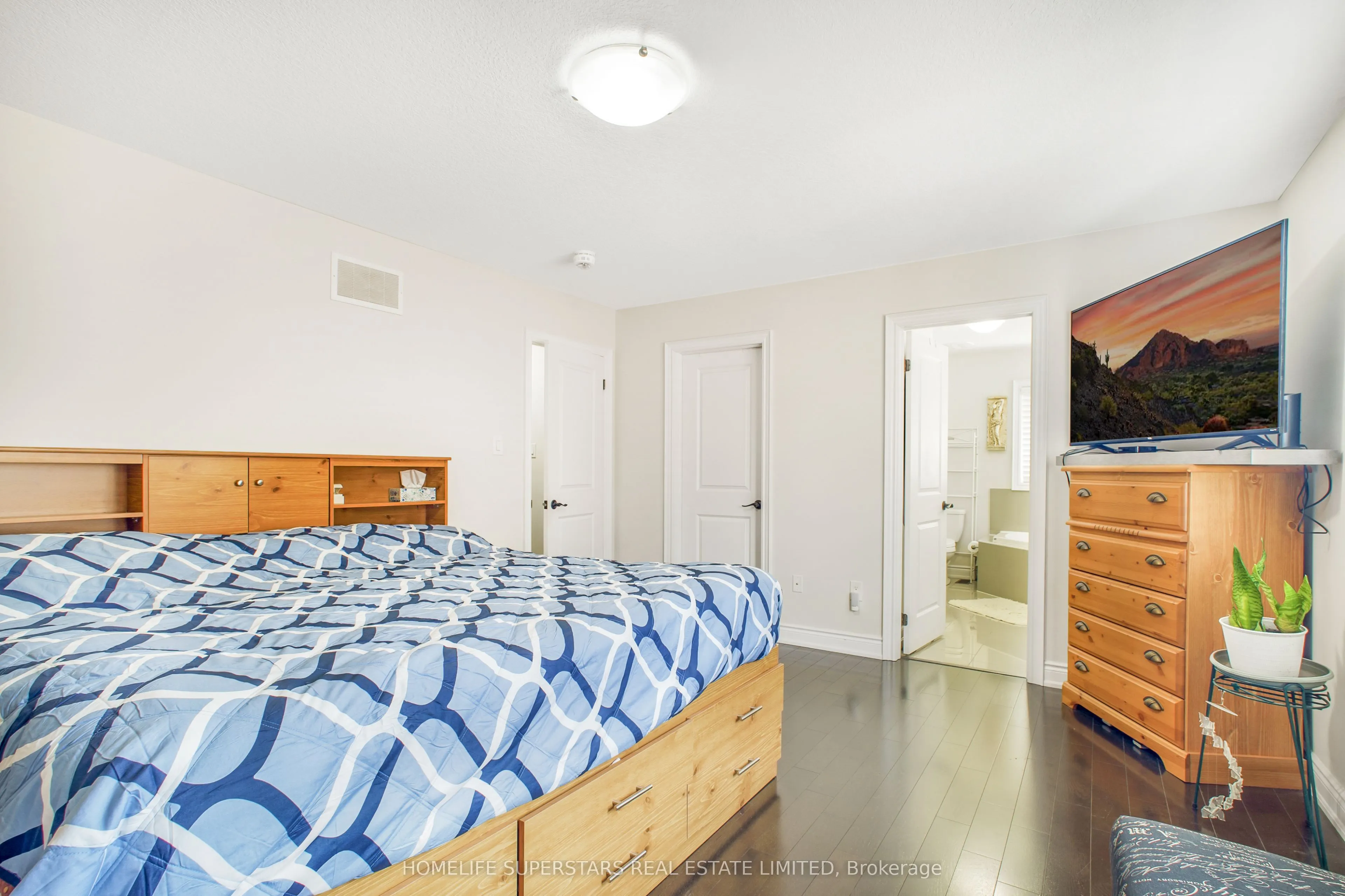 8066 Hackberry Trail