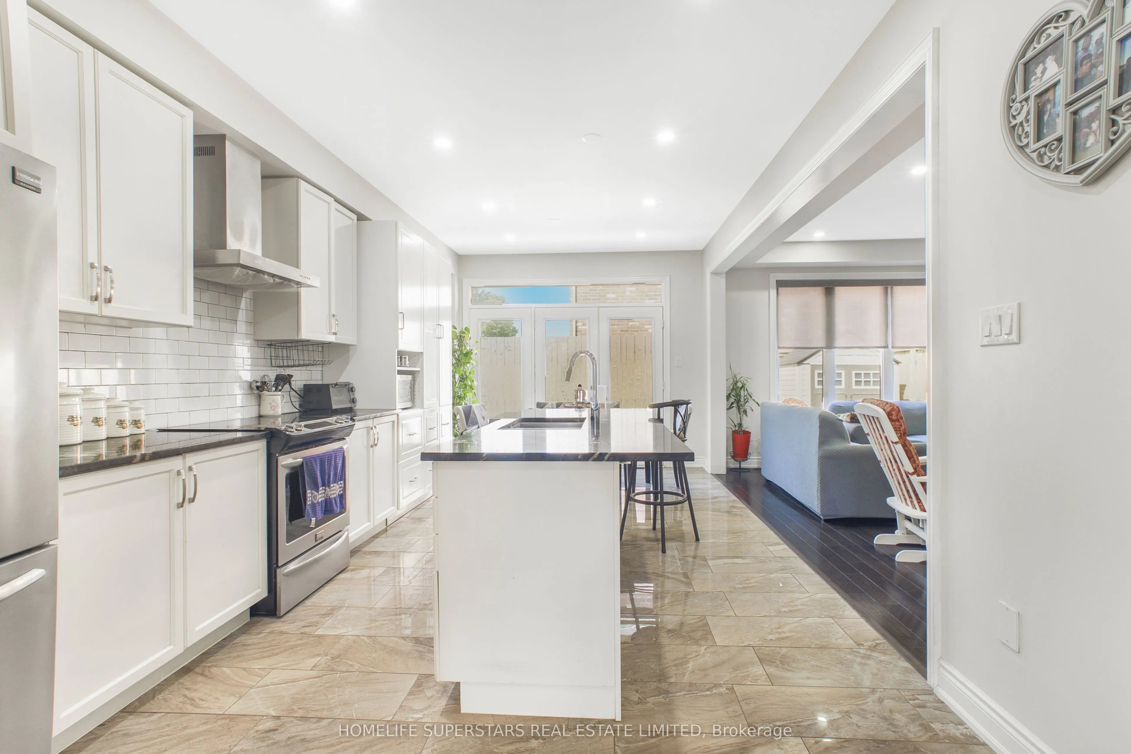 8066 Hackberry Trail