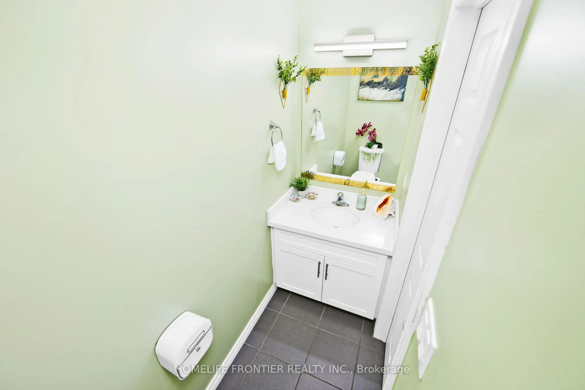 39 Kay Crescent, #32