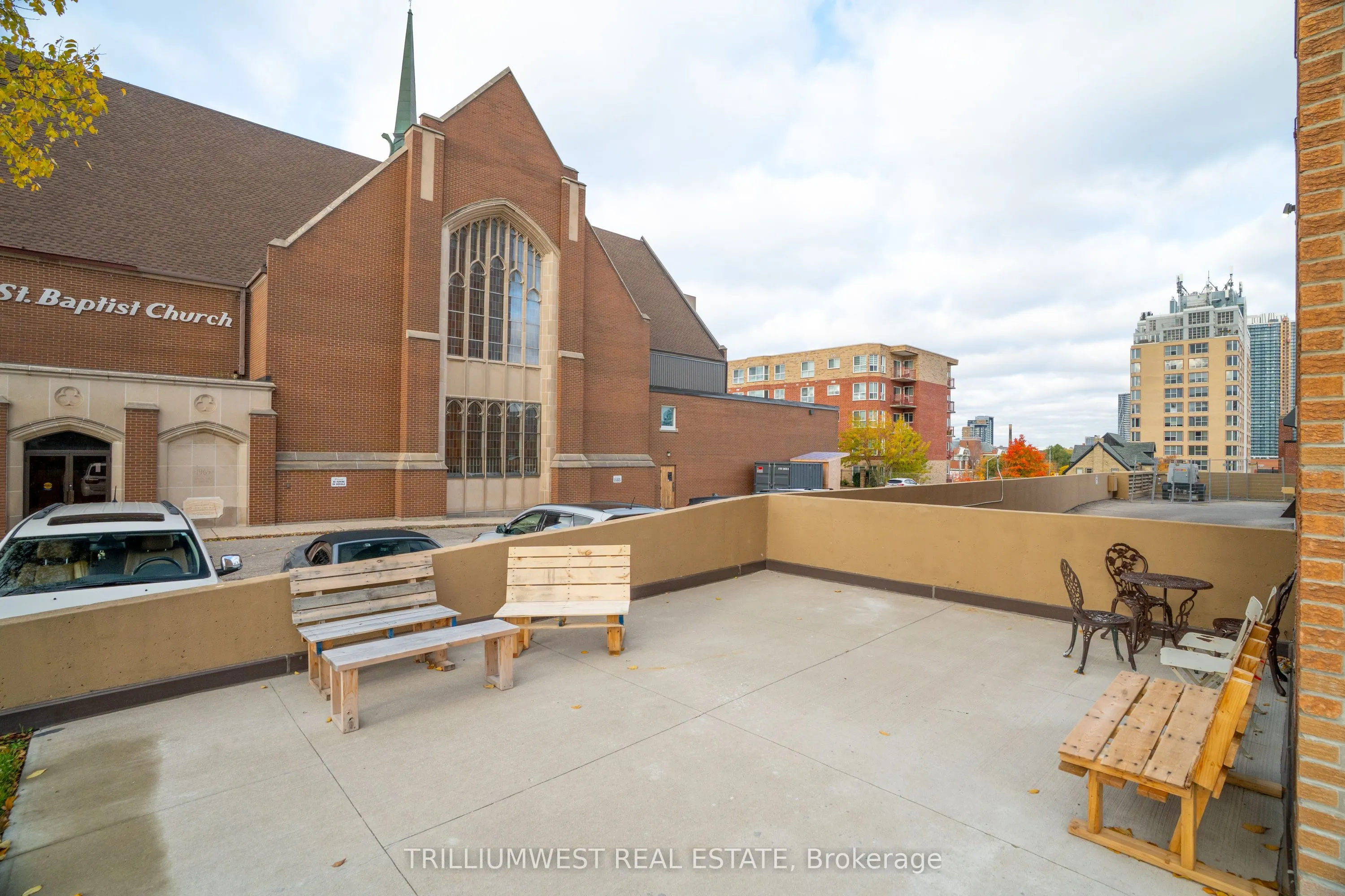 64 Benton Street, #602