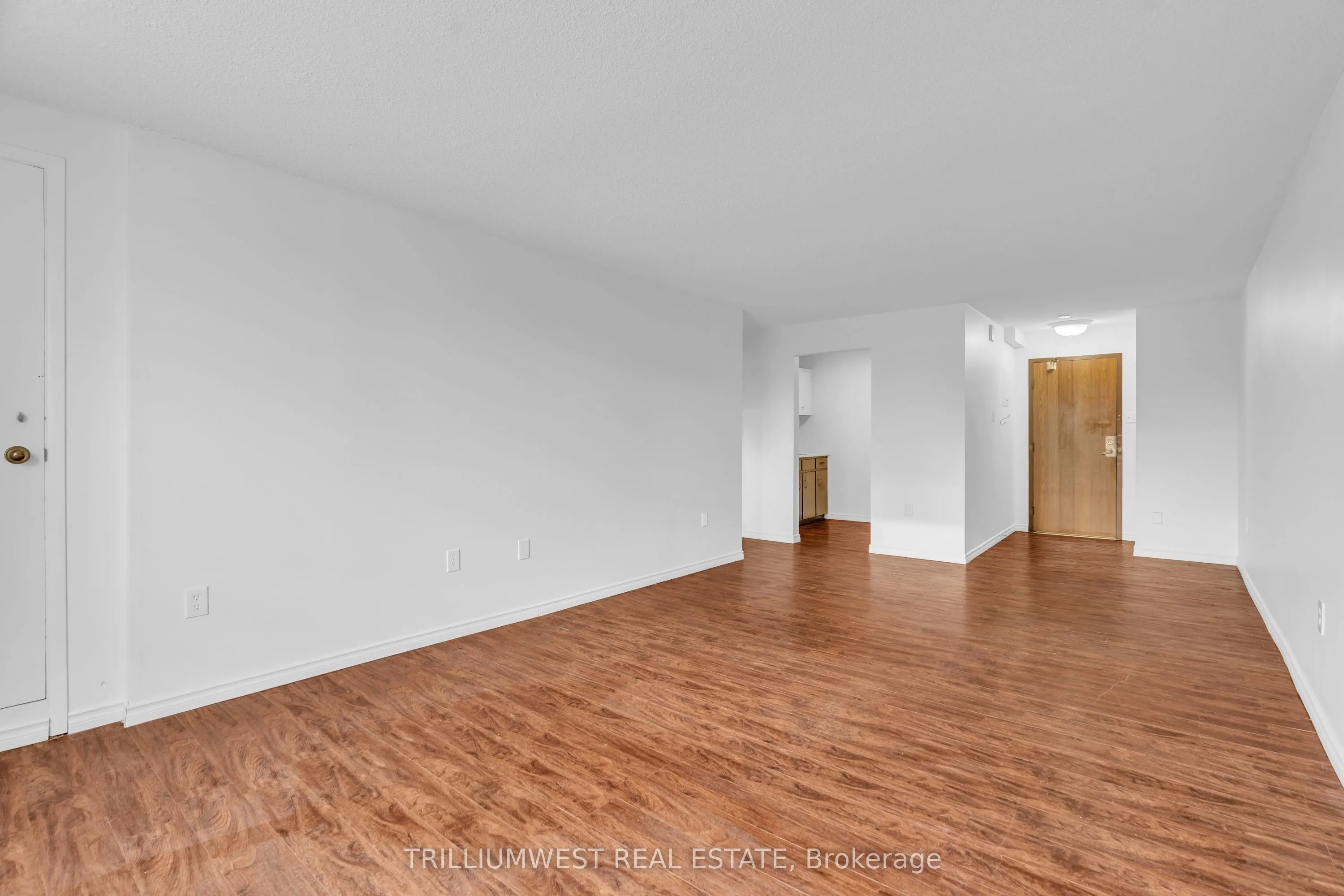 64 Benton Street, #602