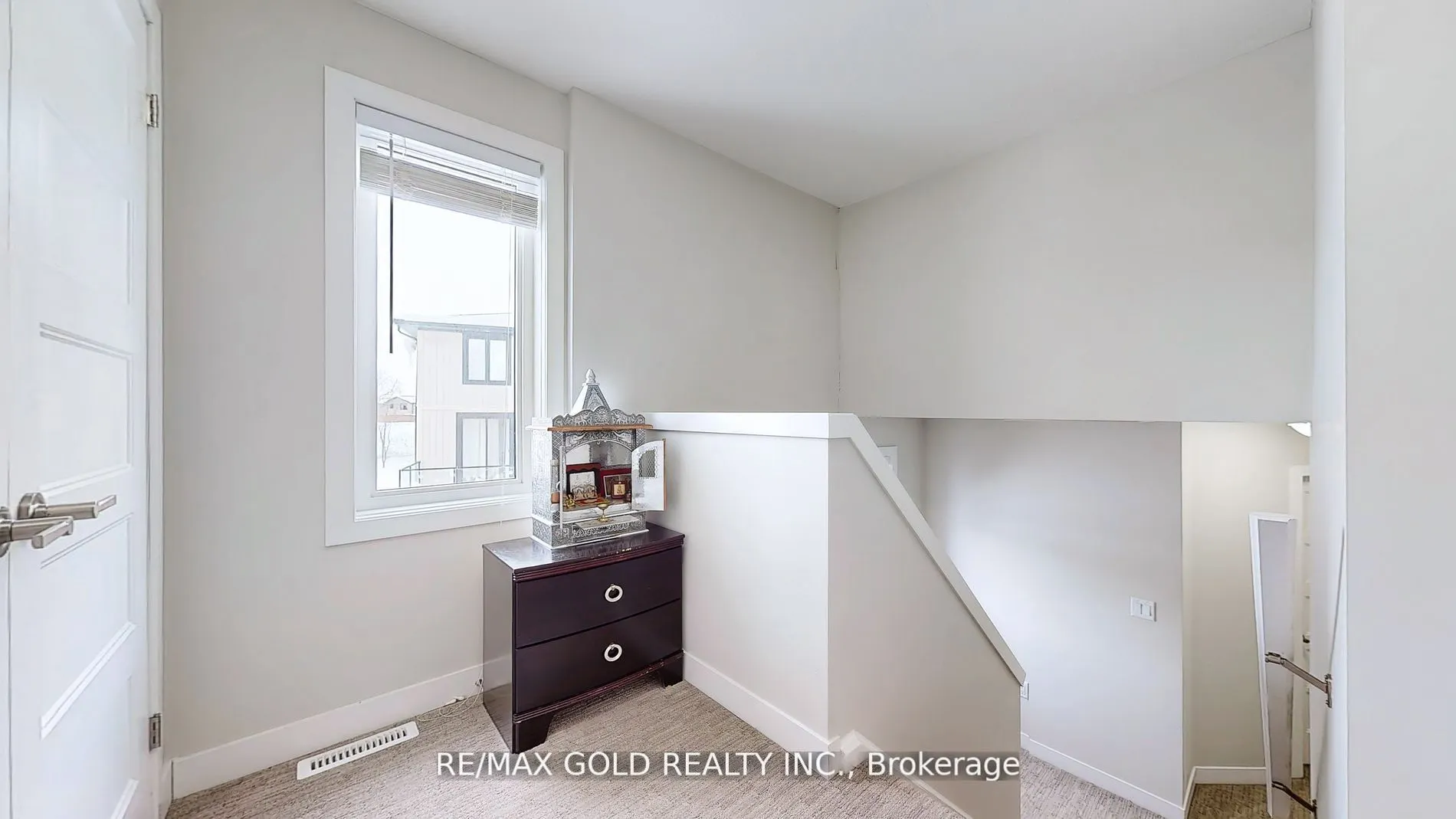 997 West Village Square