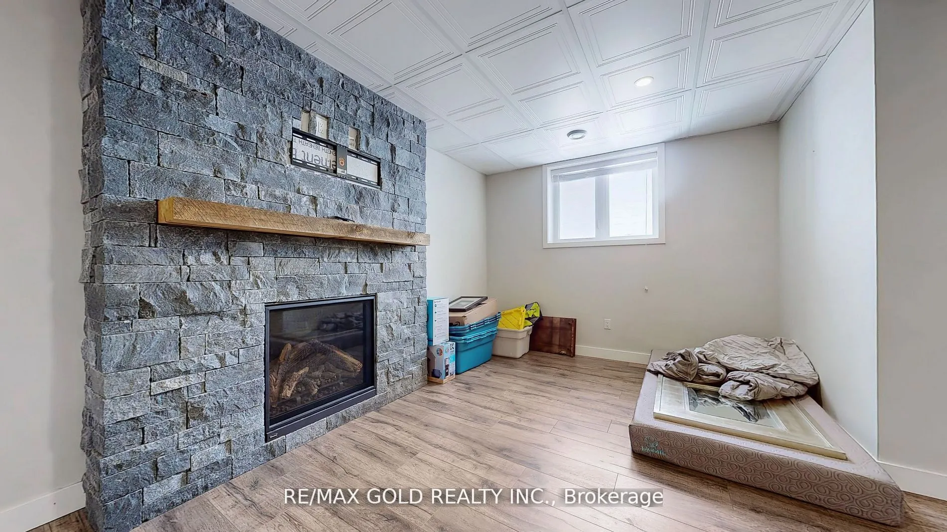 997 West Village Square