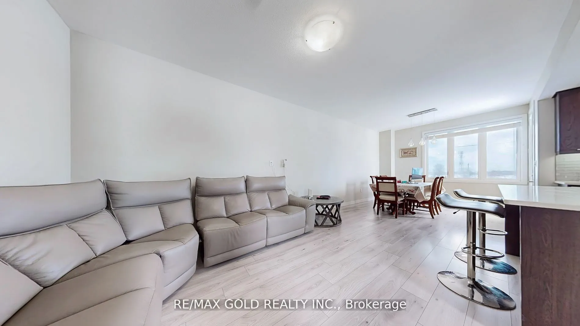 997 West Village Square