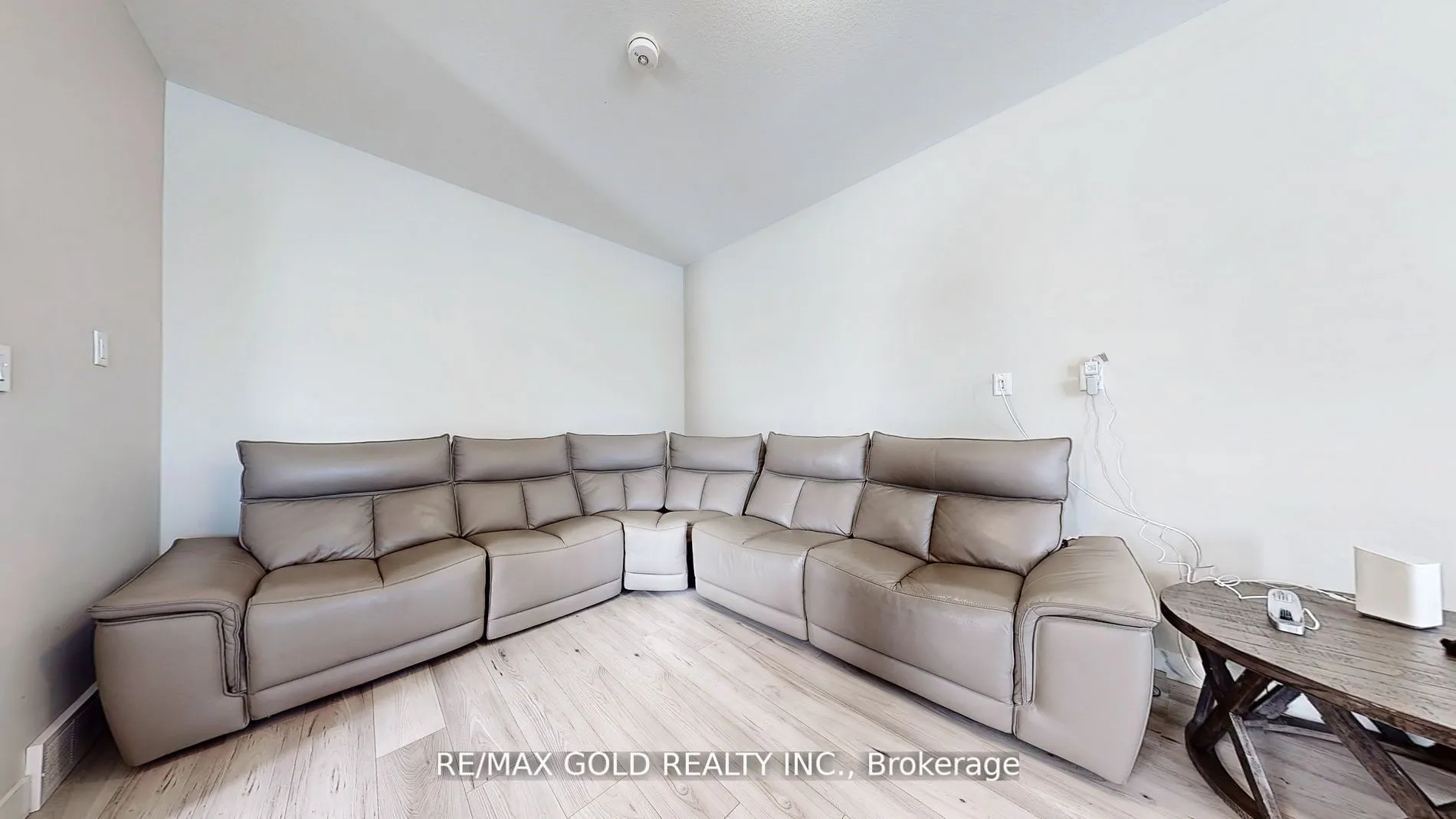 997 West Village Square