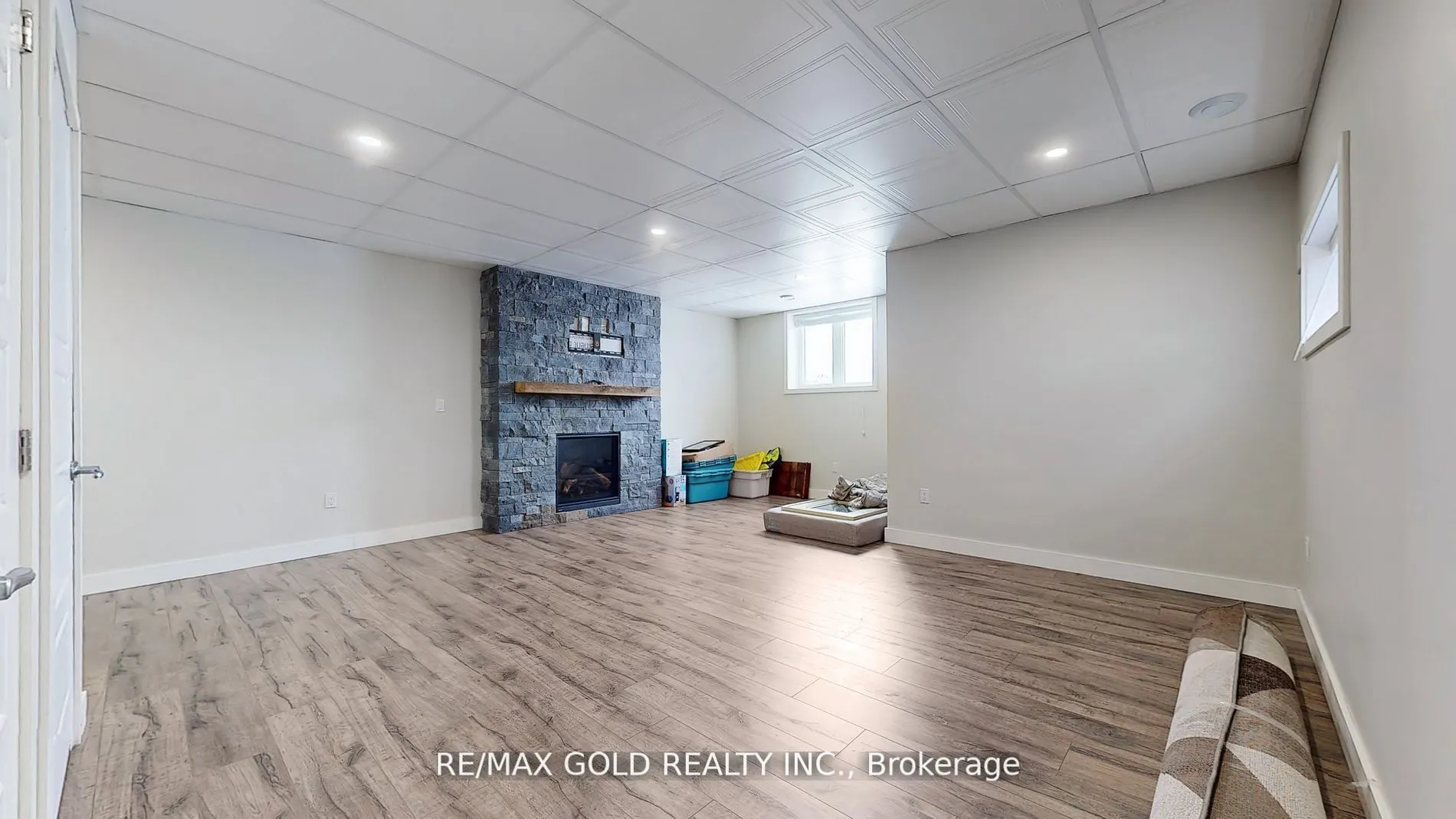 997 West Village Square