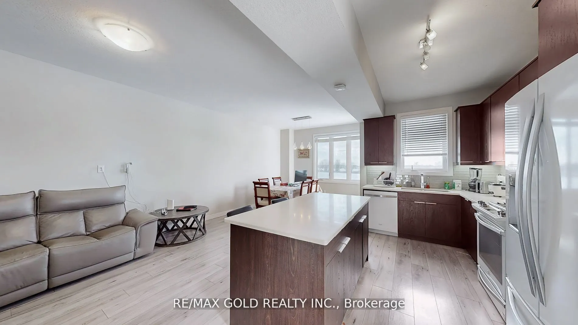 997 West Village Square