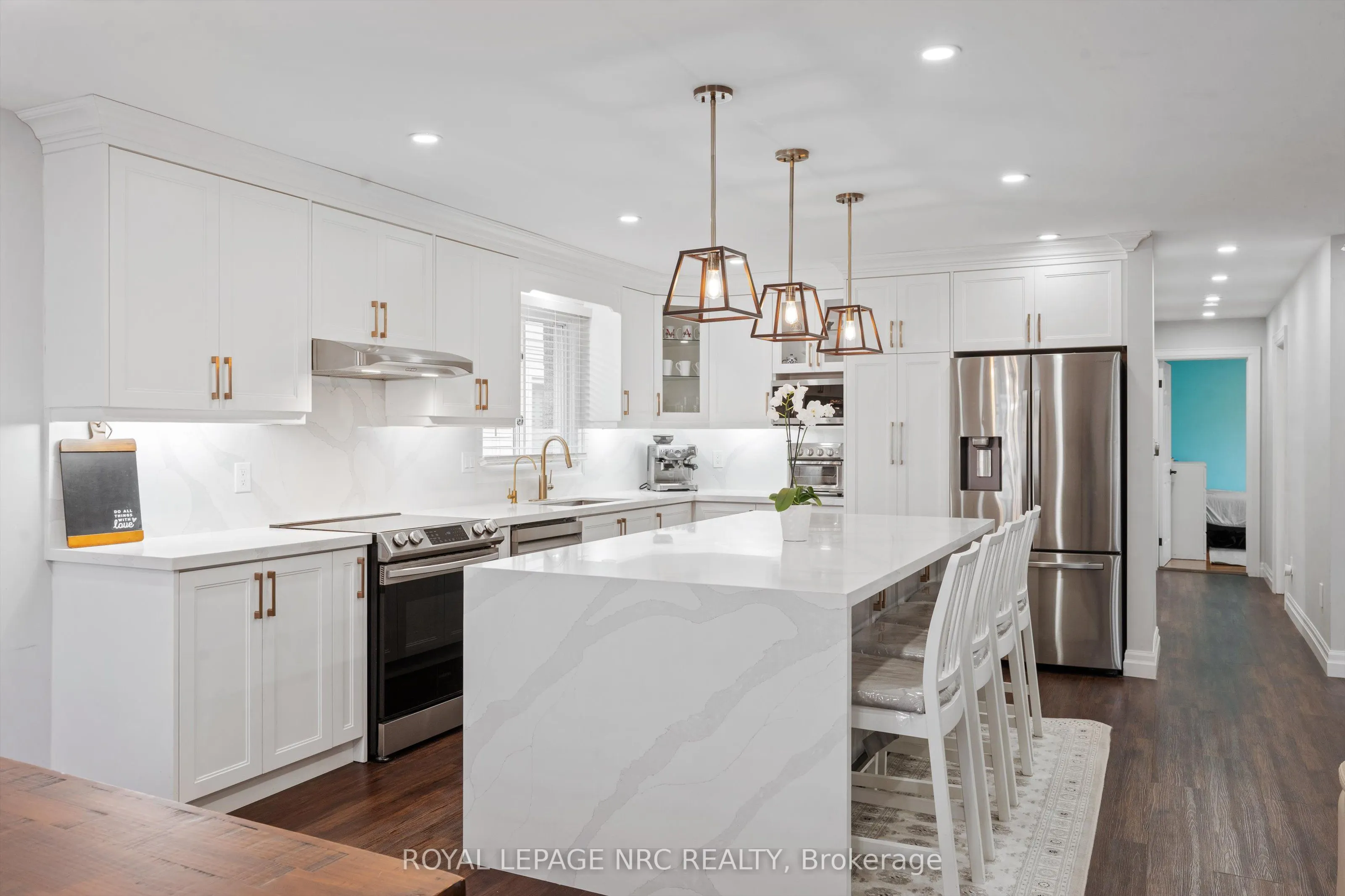 37 West Farmington Drive