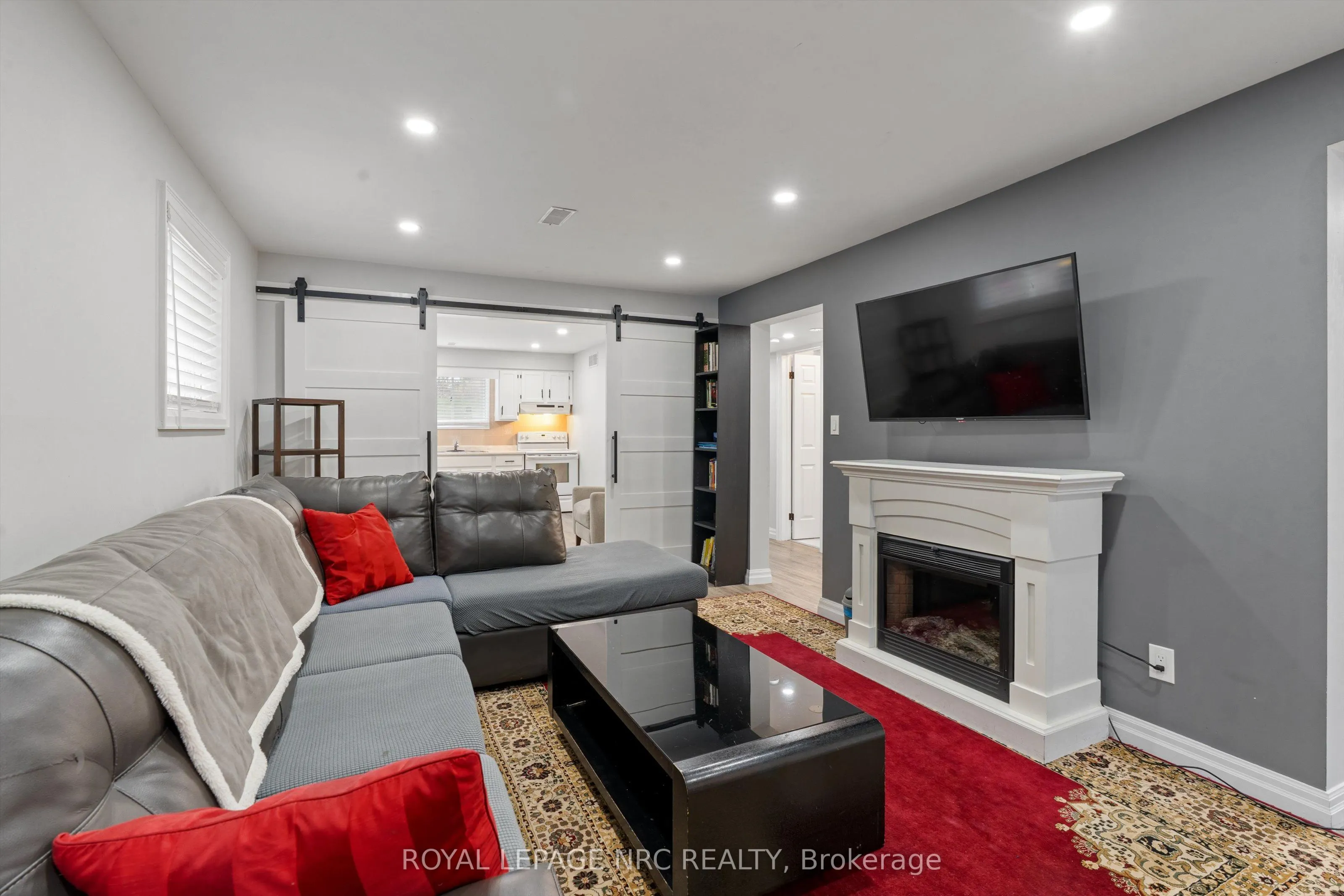 37 West Farmington Drive