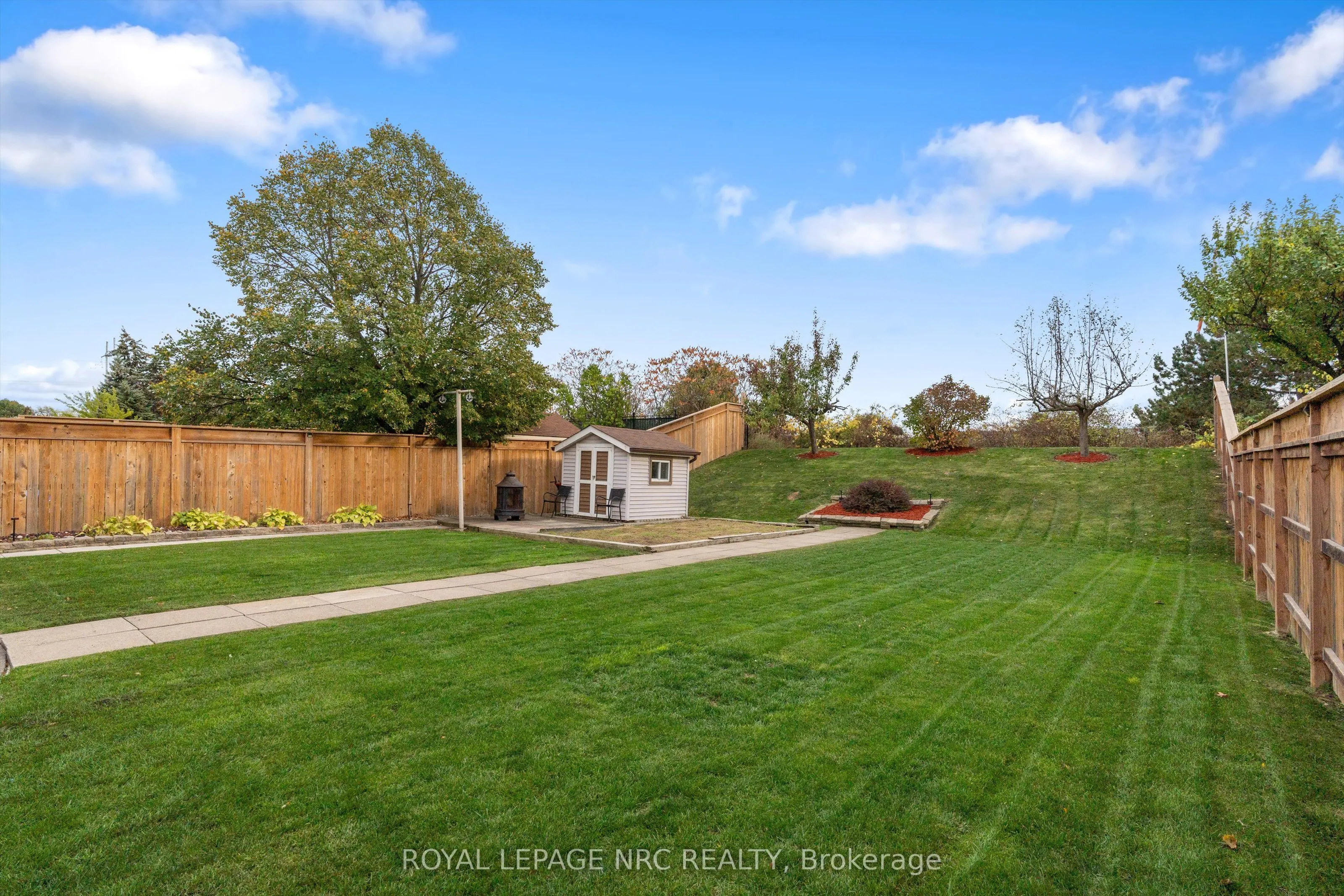 37 West Farmington Drive