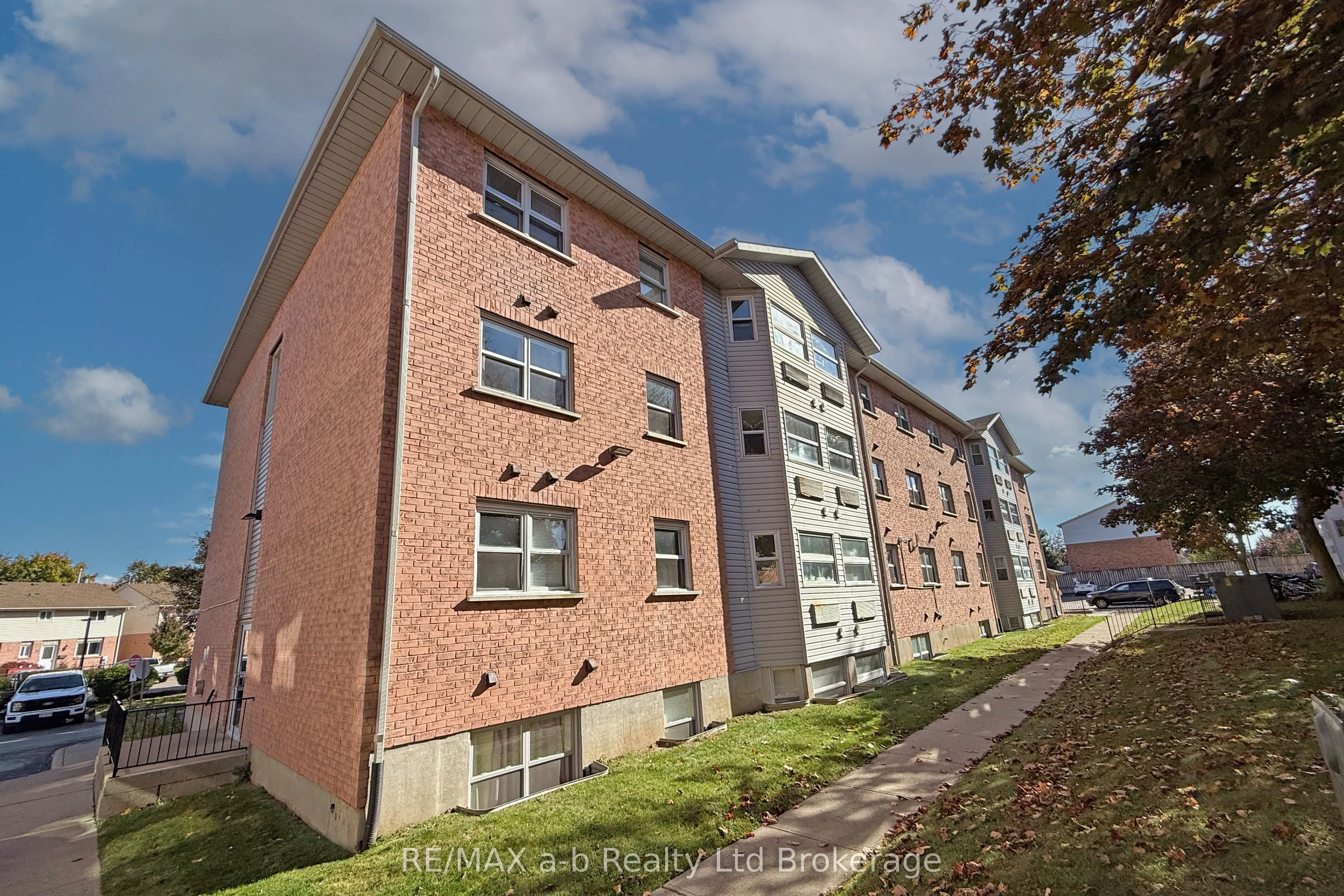 60 HIAWATHA Road, #47