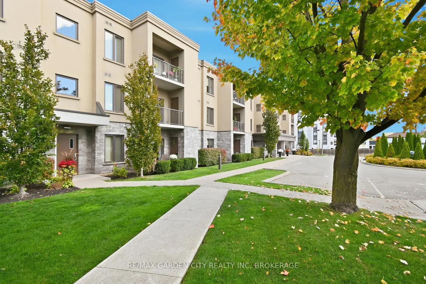 16 Sullivan Avenue, #307