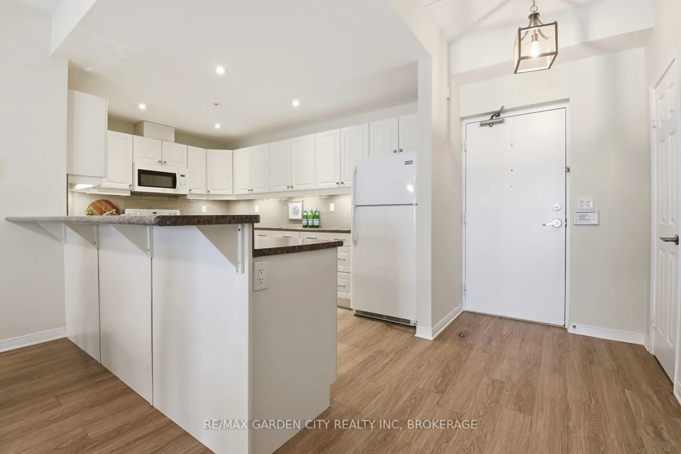 16 Sullivan Avenue, #307