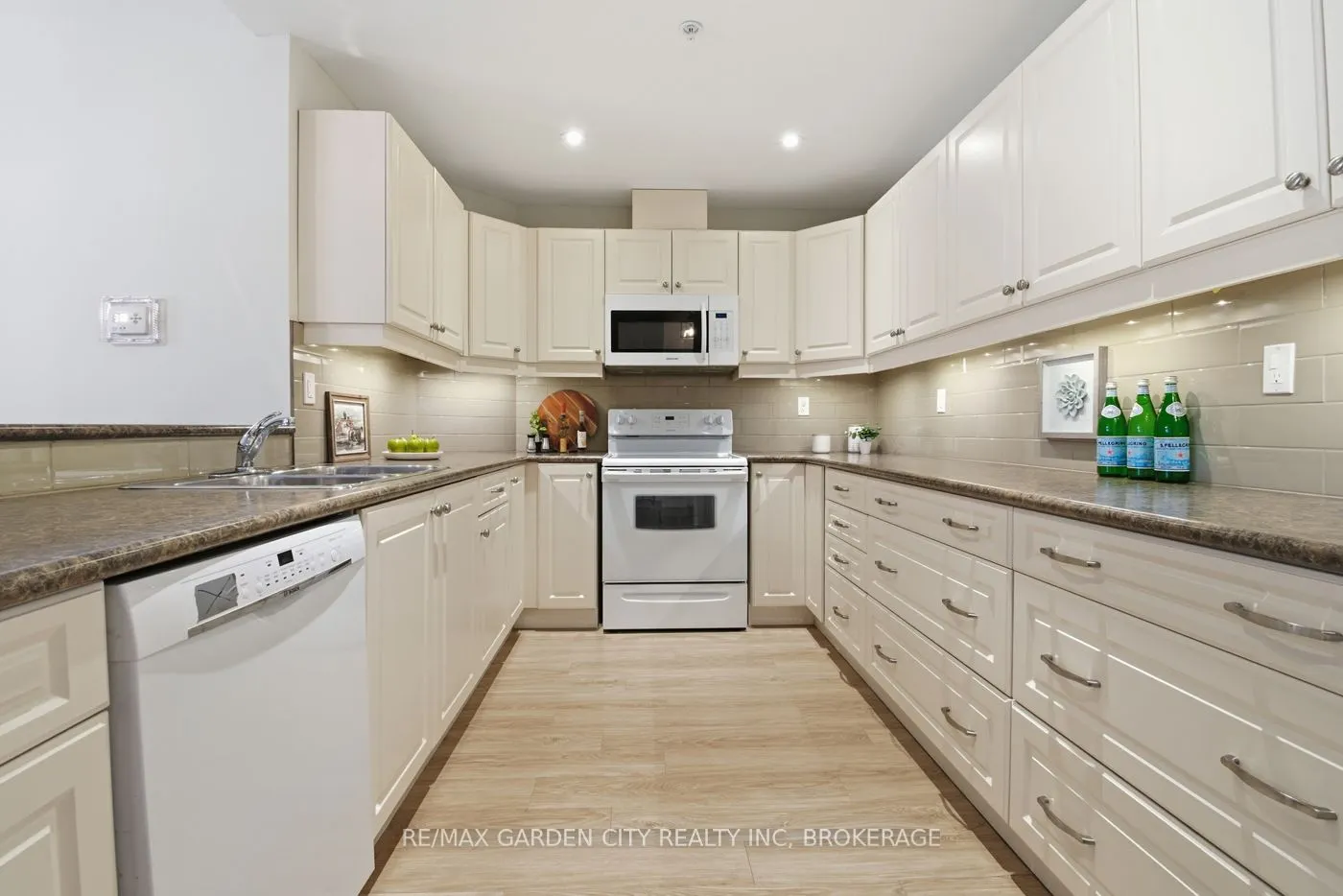 16 Sullivan Avenue, #307