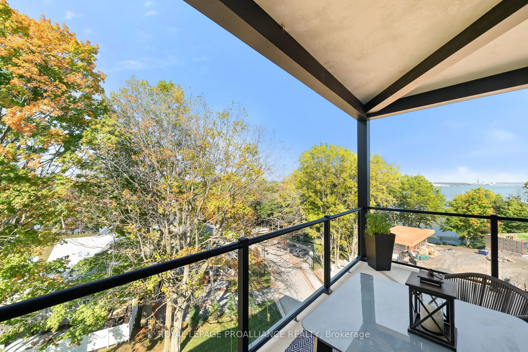 17 Cleave Avenue, #409