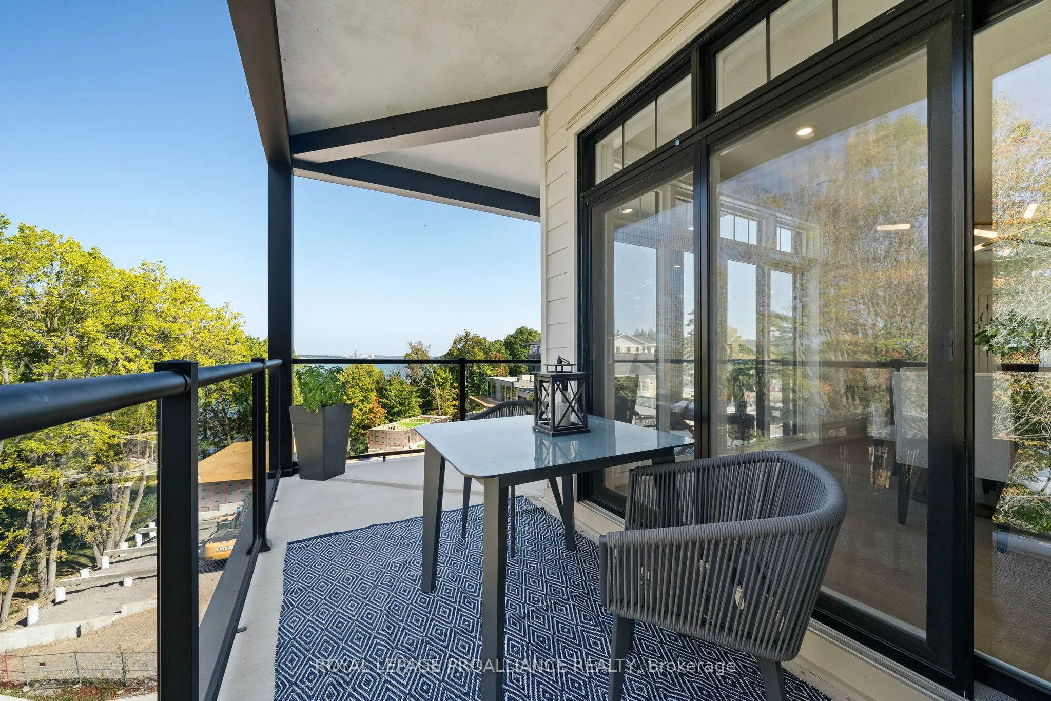 17 Cleave Avenue, #409