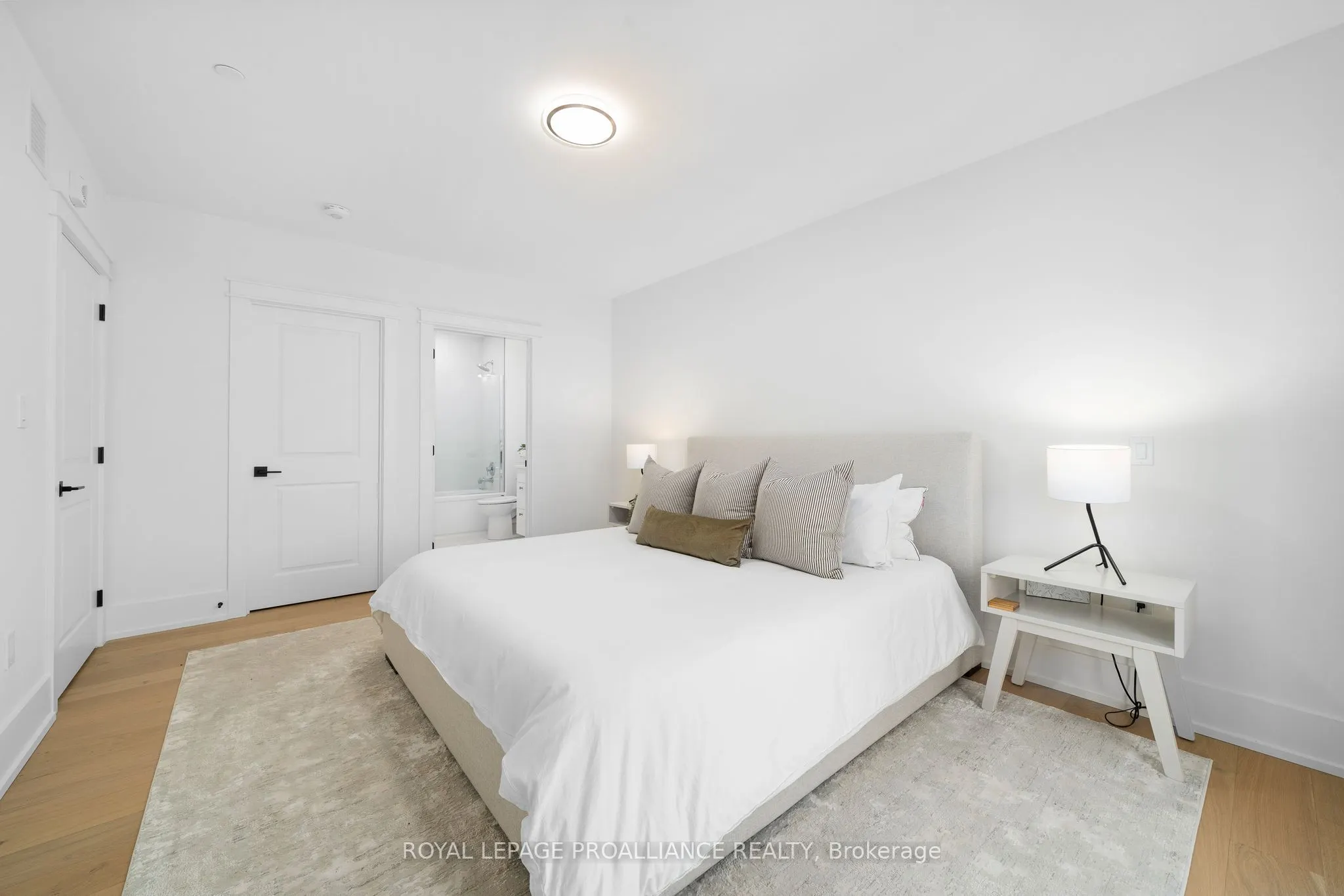 17 Cleave Avenue, #409