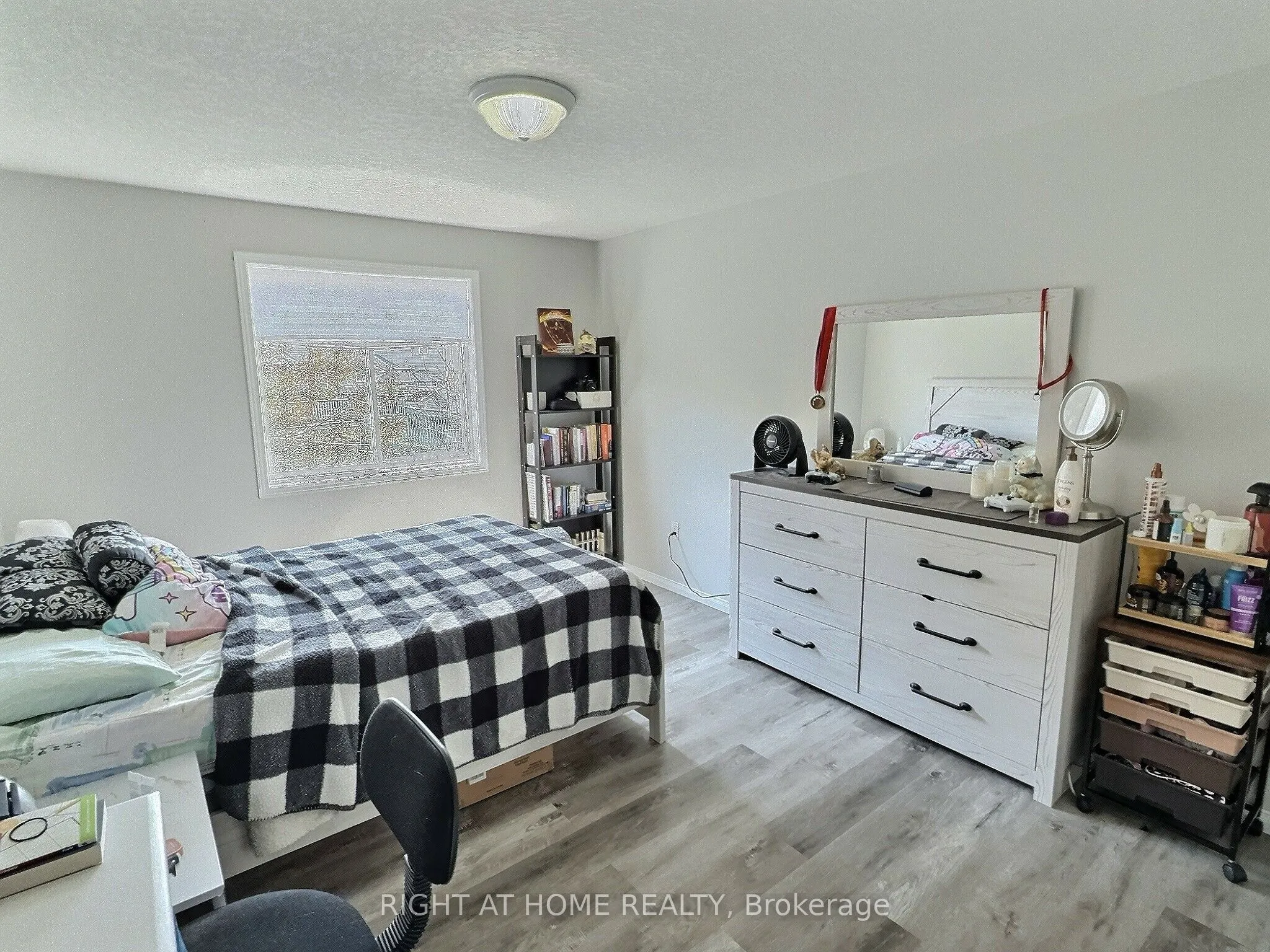 385 Havendale Crescent