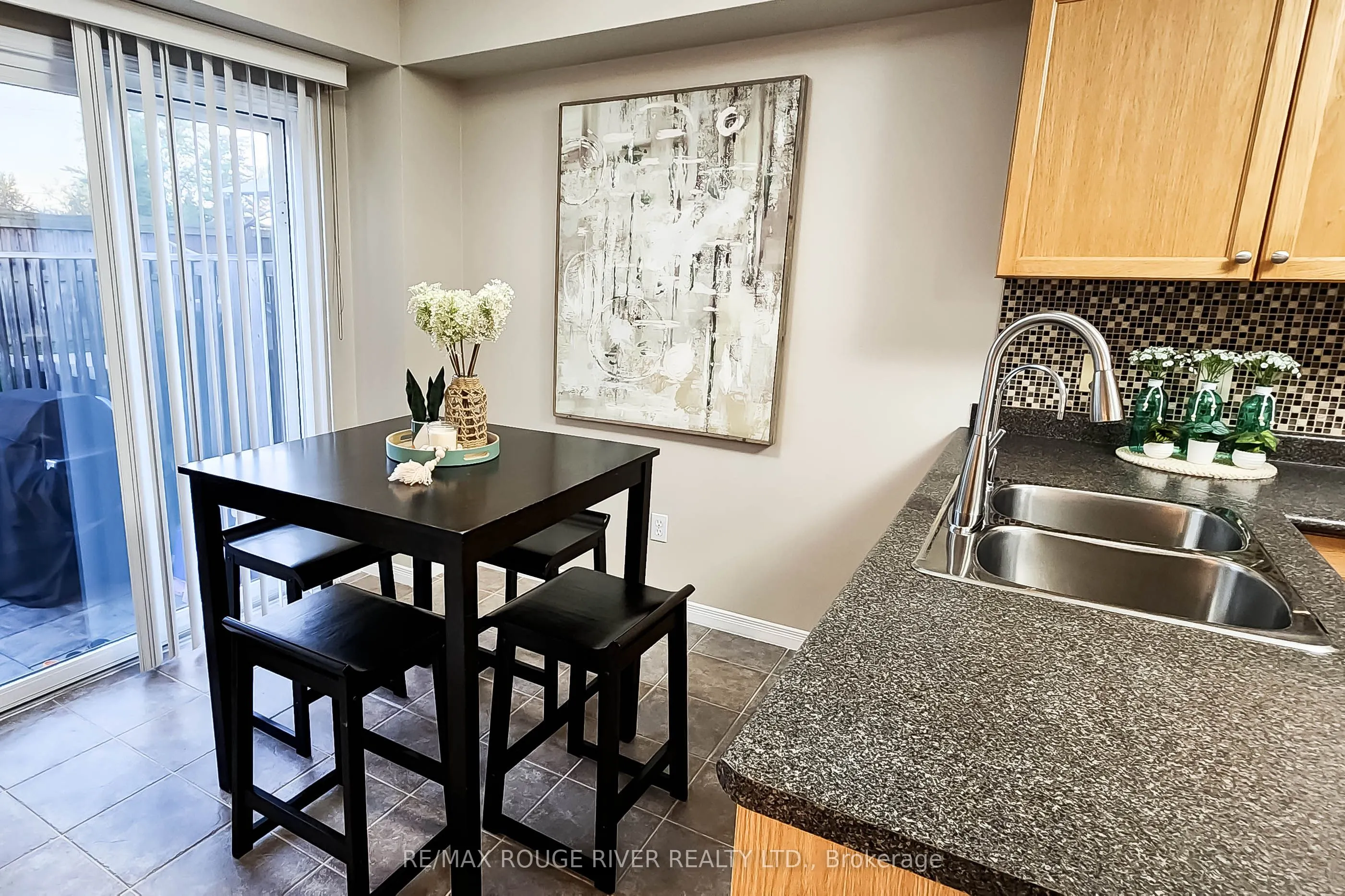 74 Meadow Wood Crescent