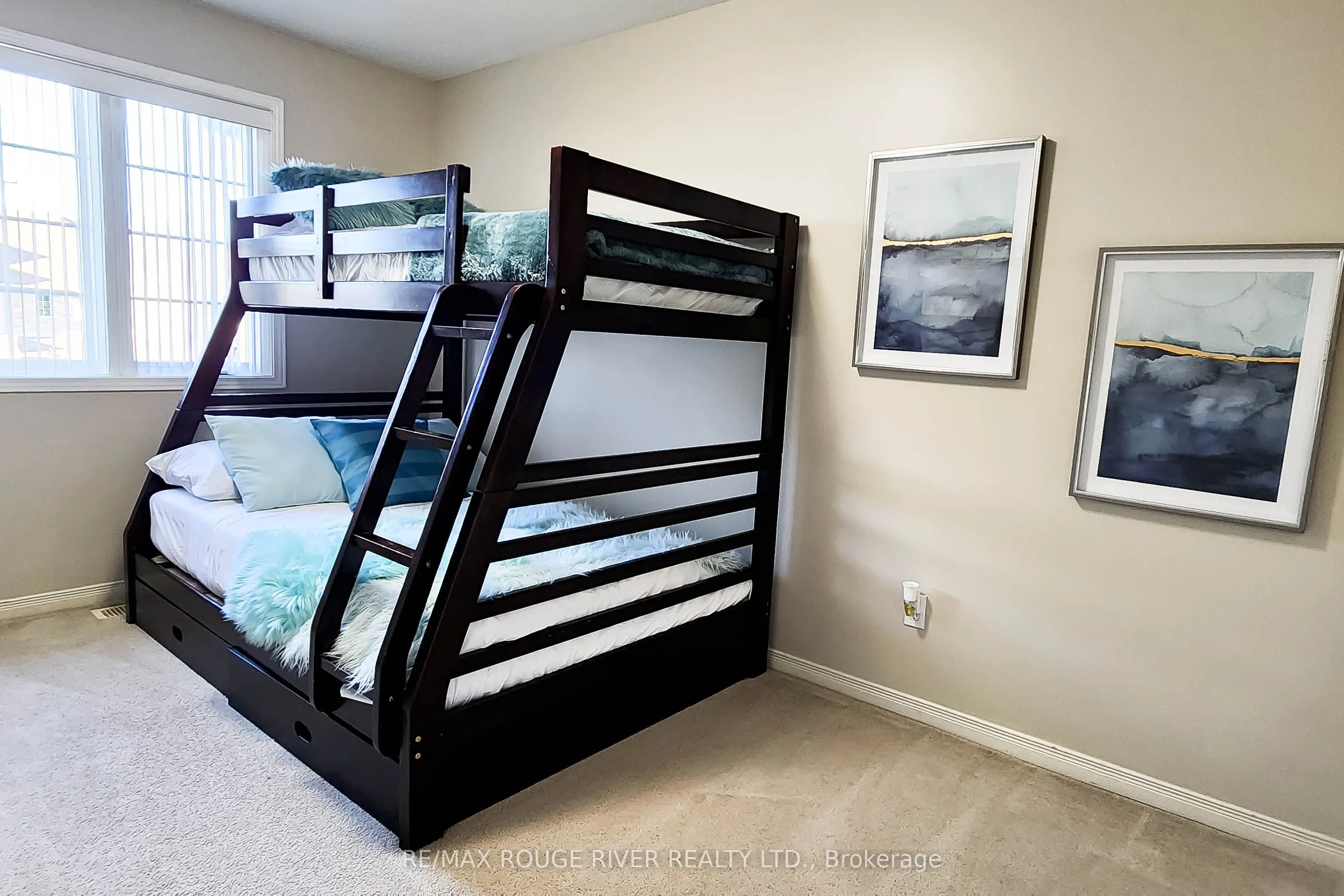 74 Meadow Wood Crescent