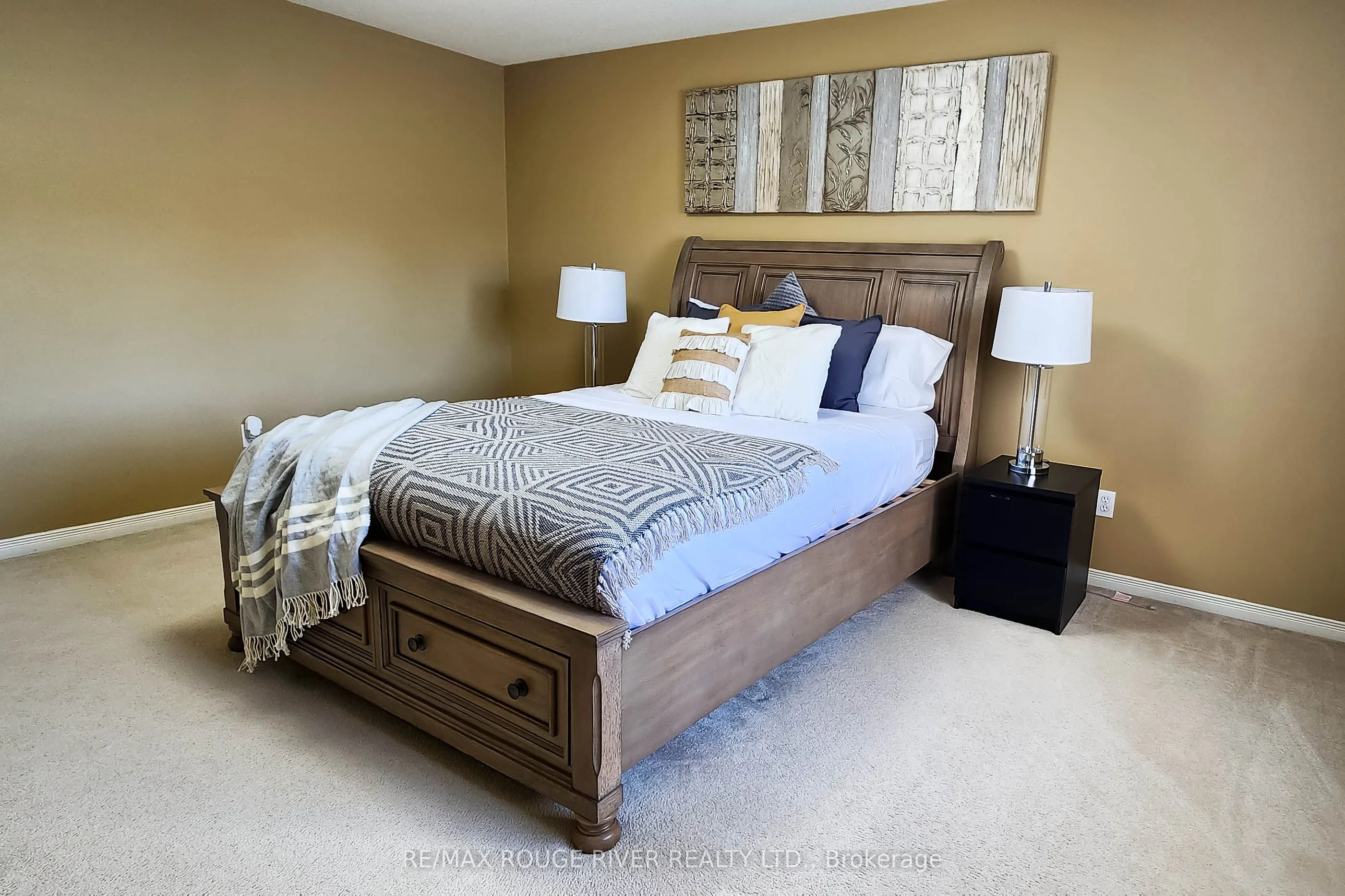 74 Meadow Wood Crescent