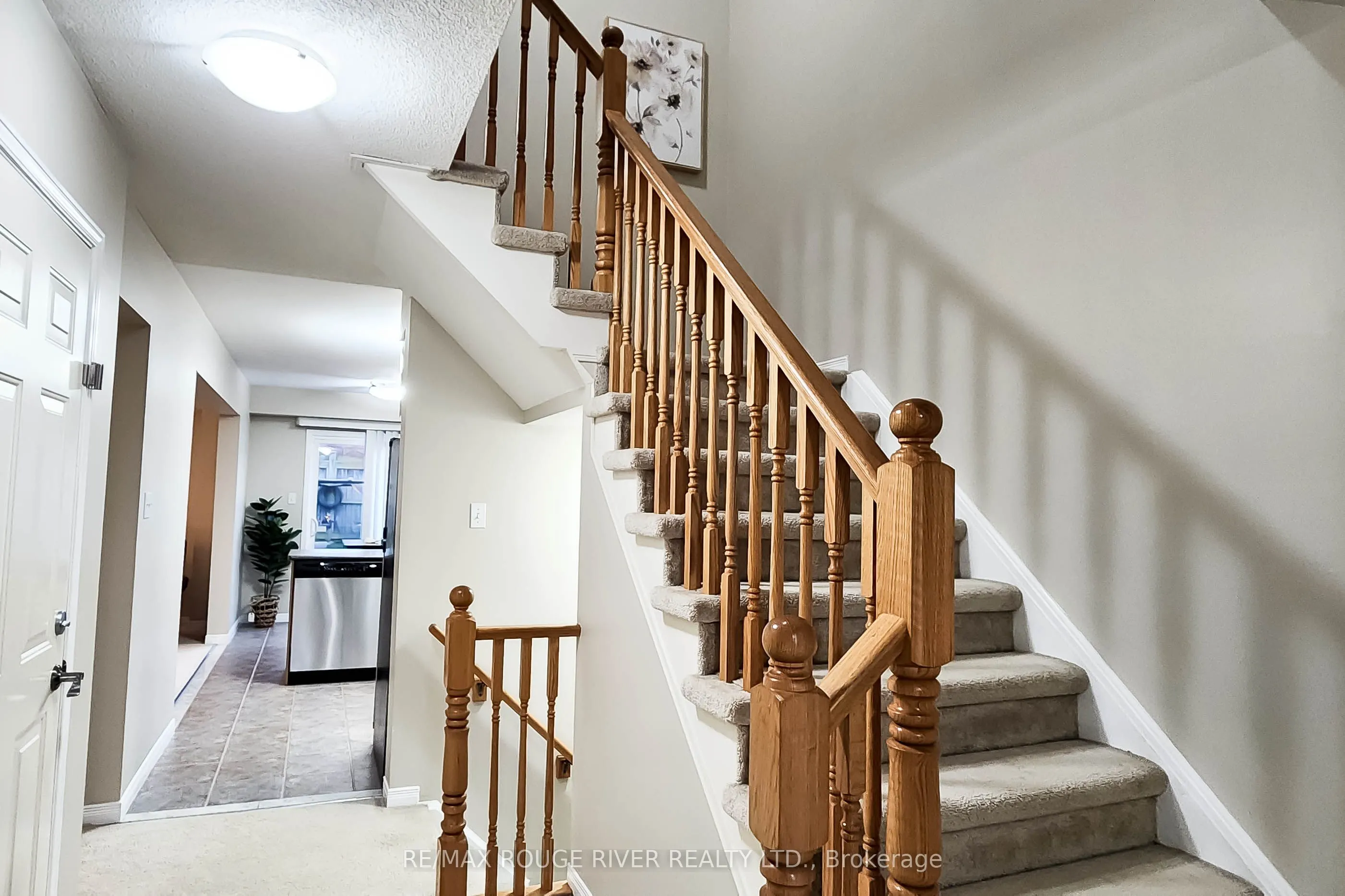 74 Meadow Wood Crescent