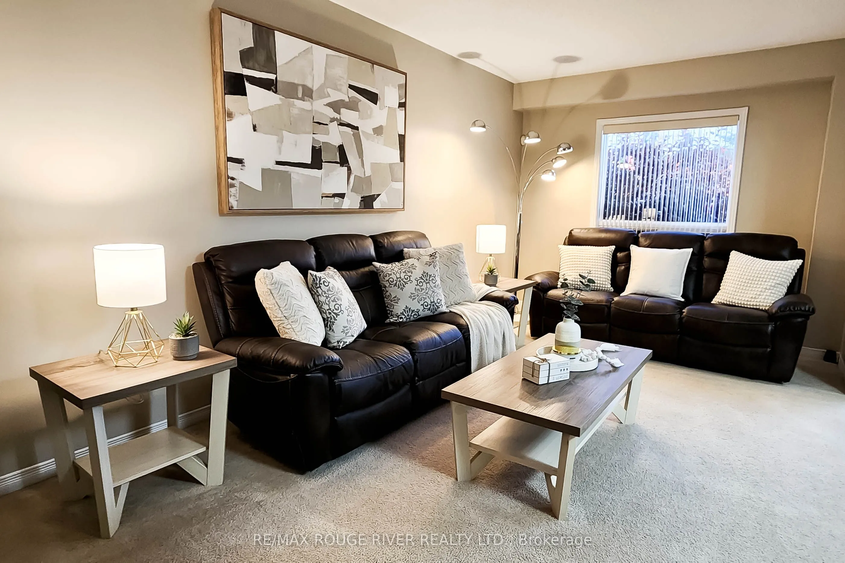 74 Meadow Wood Crescent