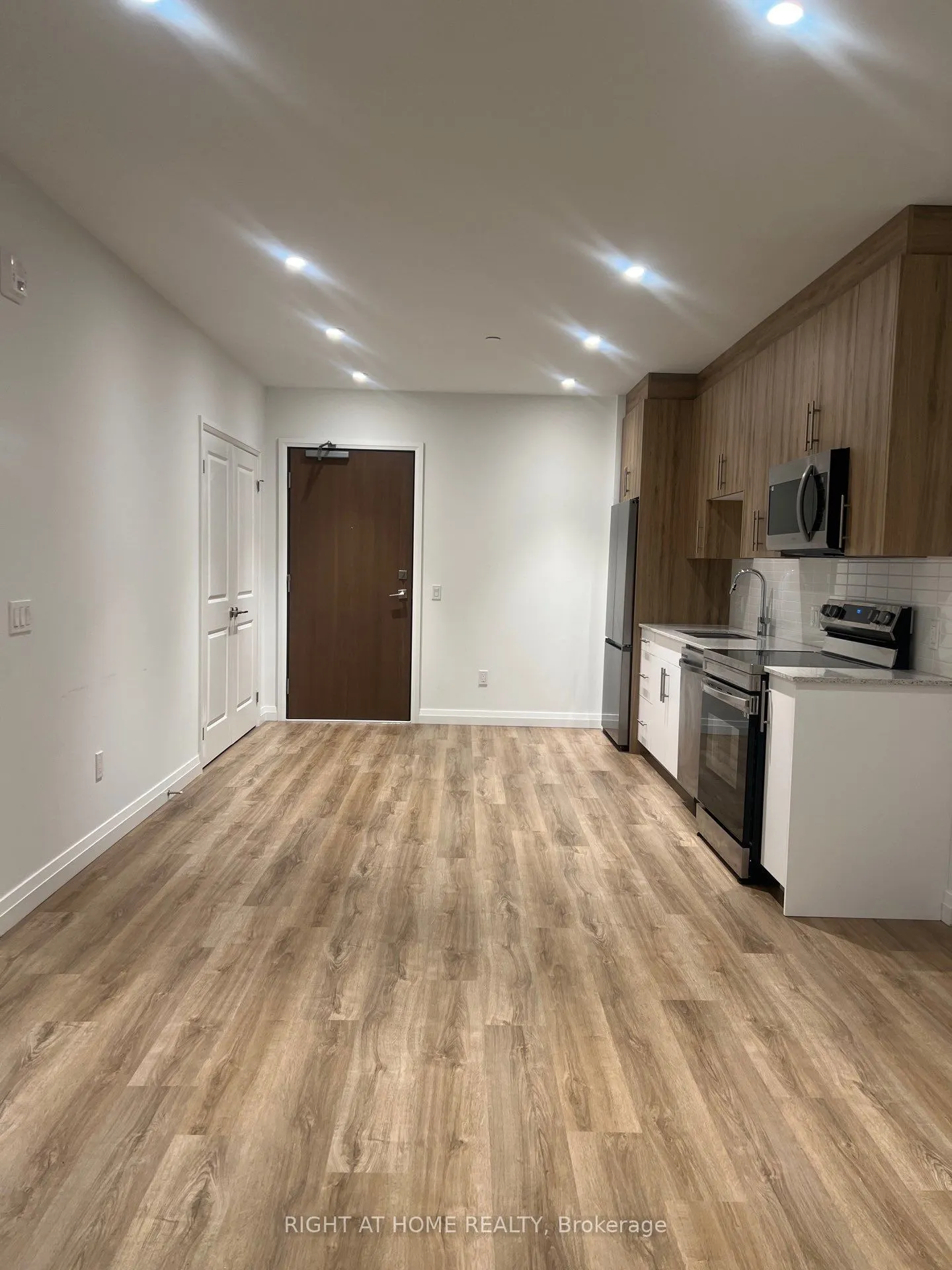 525 New Dundee Road, #414