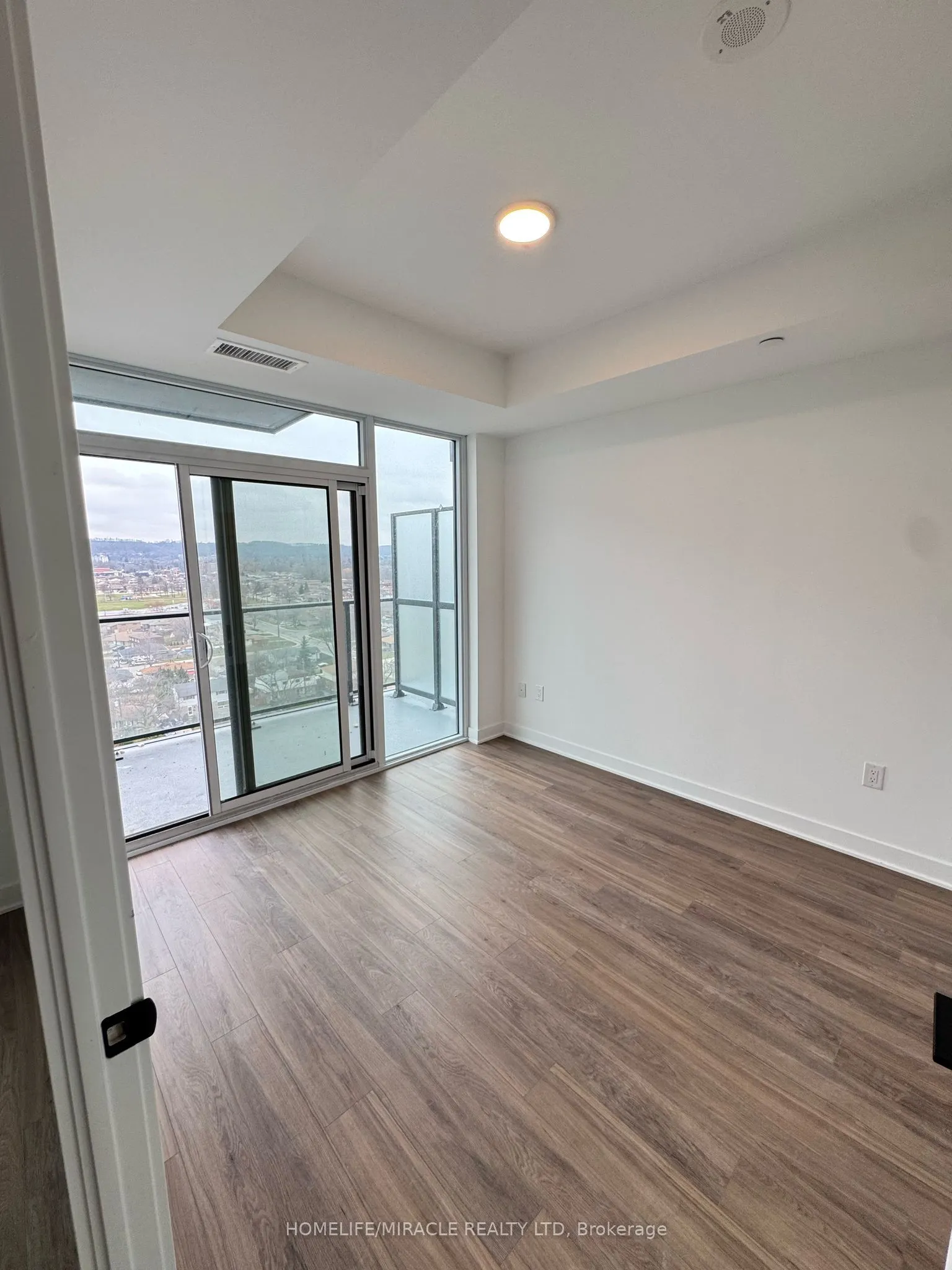 2782 Barton Street E, #1219