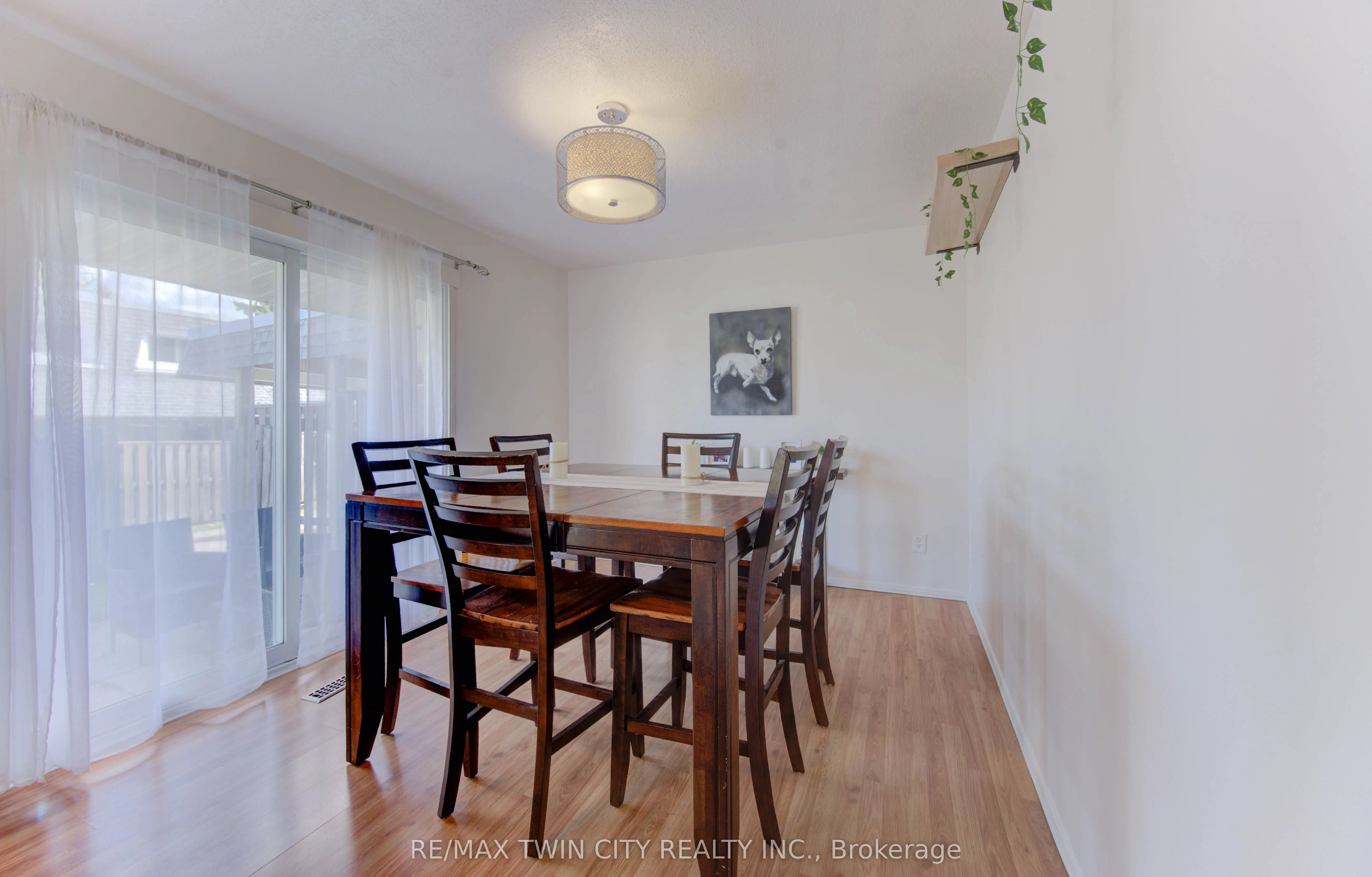 14 Williamsburg Road, #47