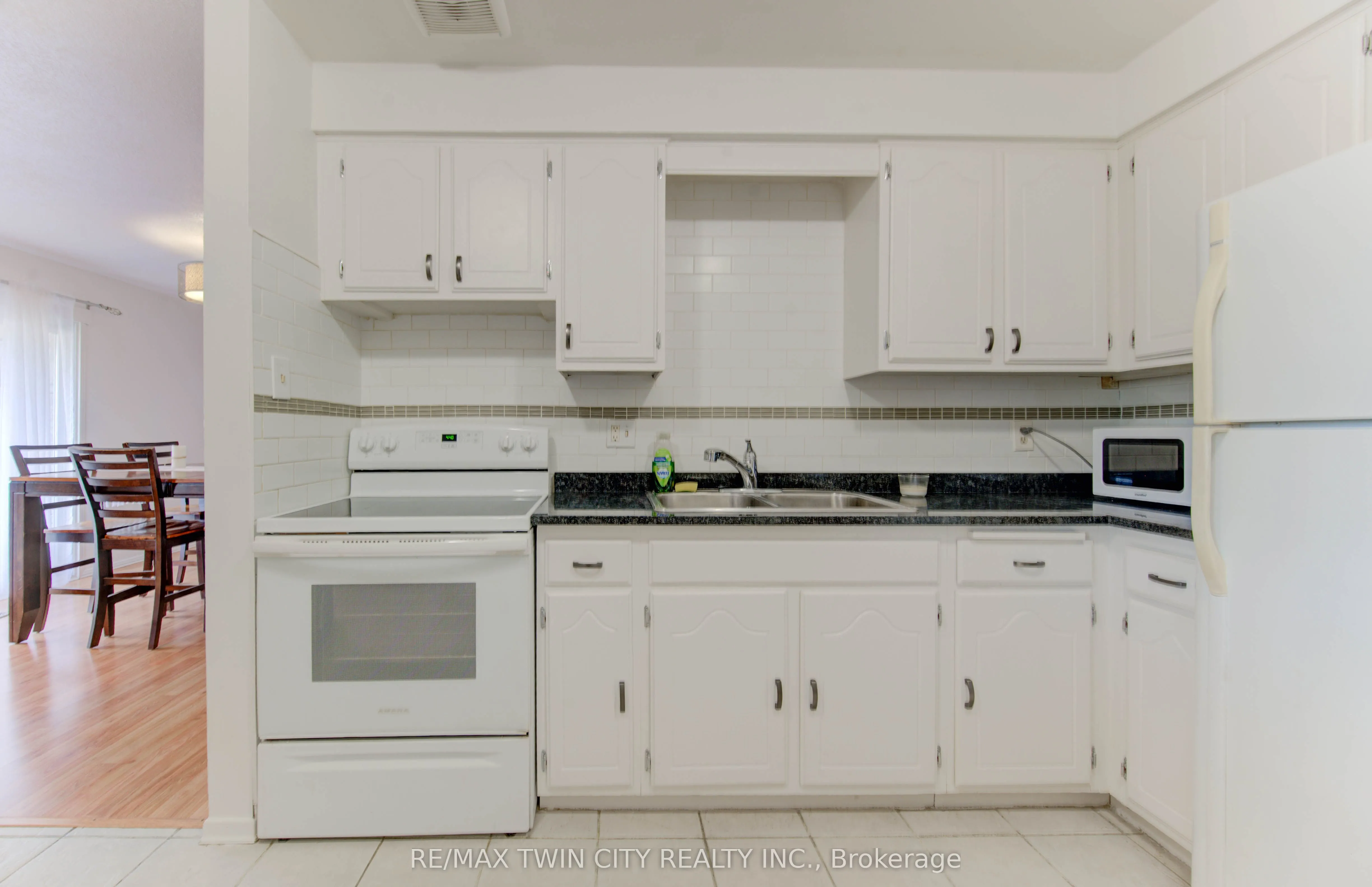 14 Williamsburg Road, #47