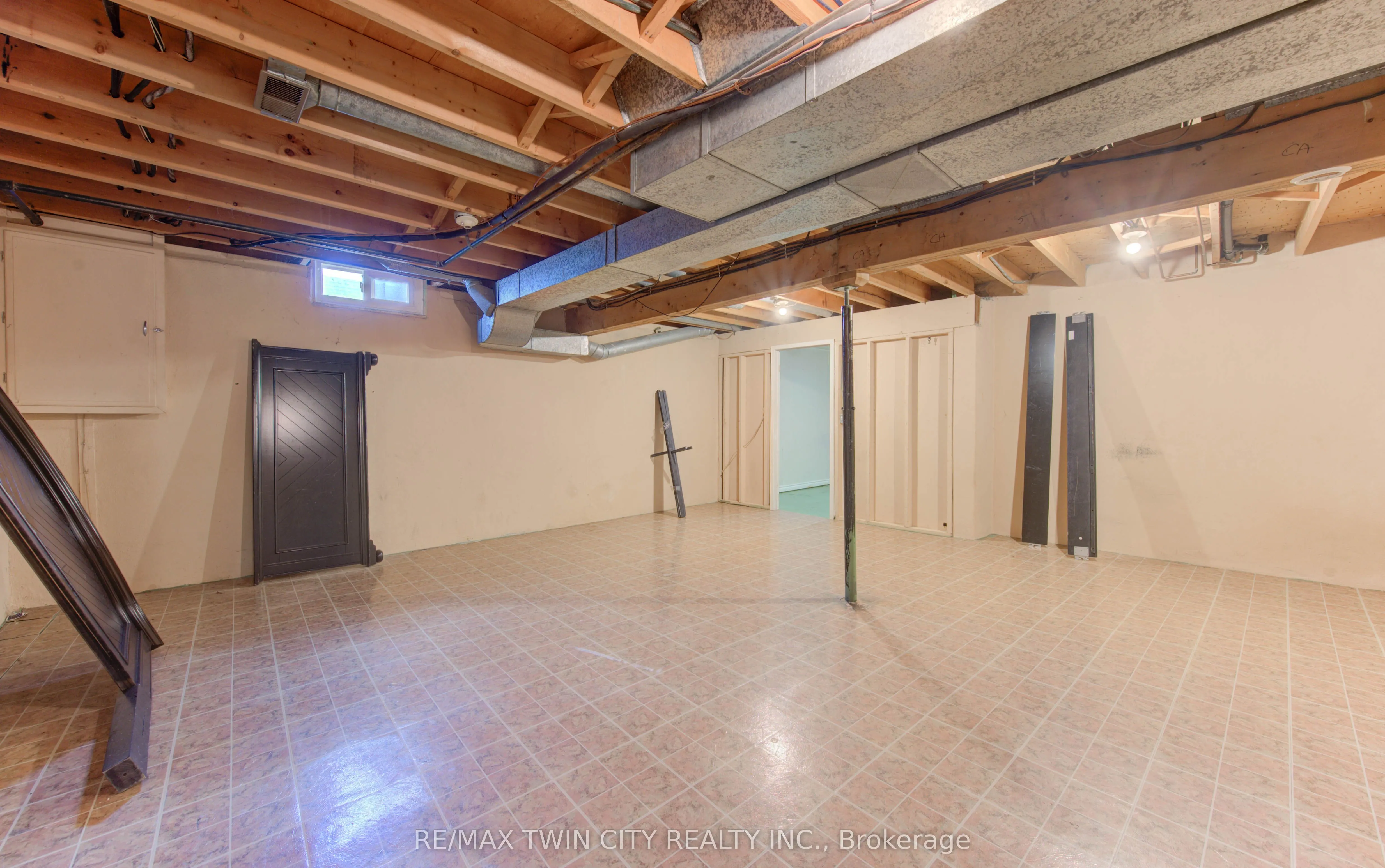 14 Williamsburg Road, #47