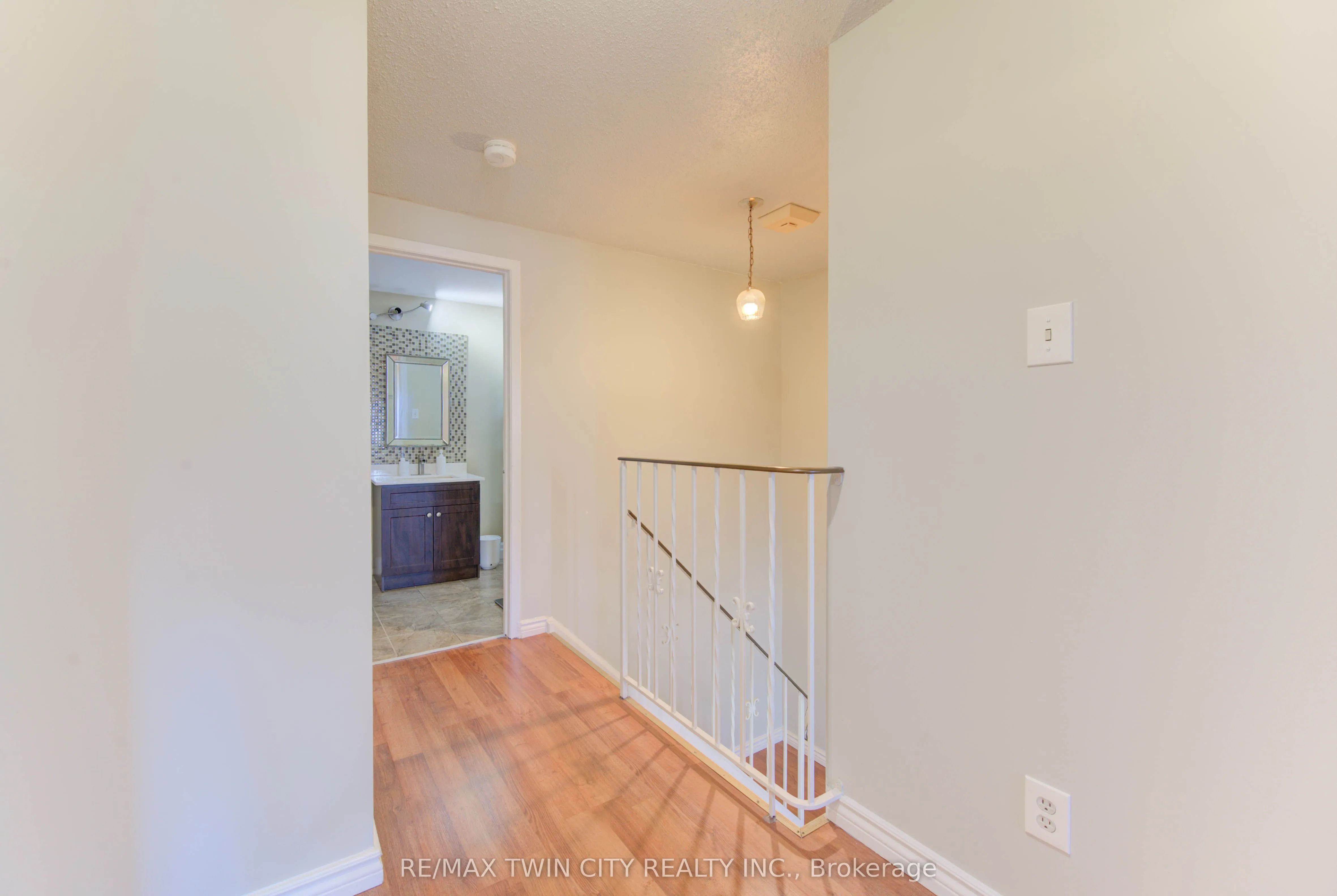 14 Williamsburg Road, #47