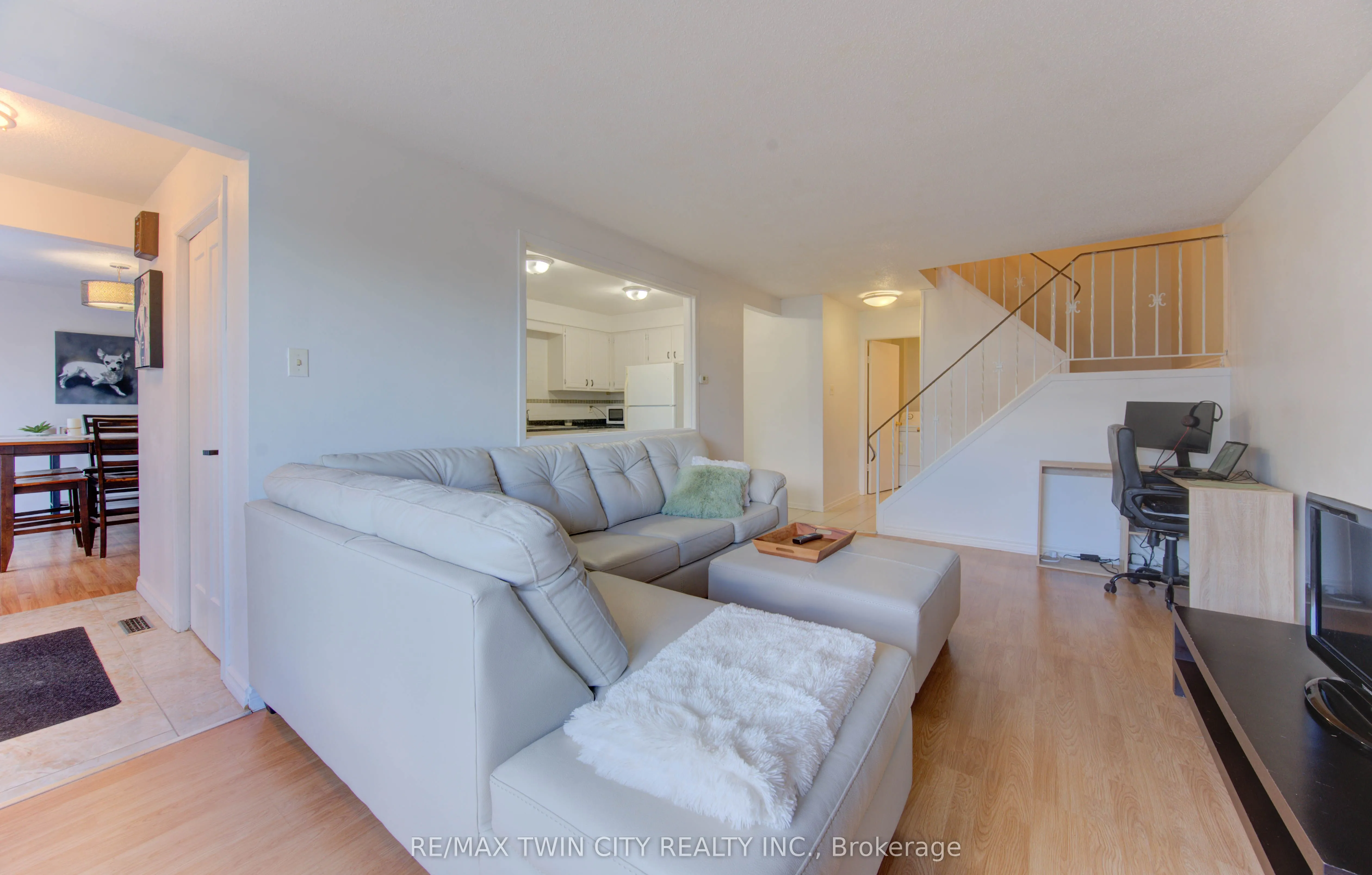 14 Williamsburg Road, #47