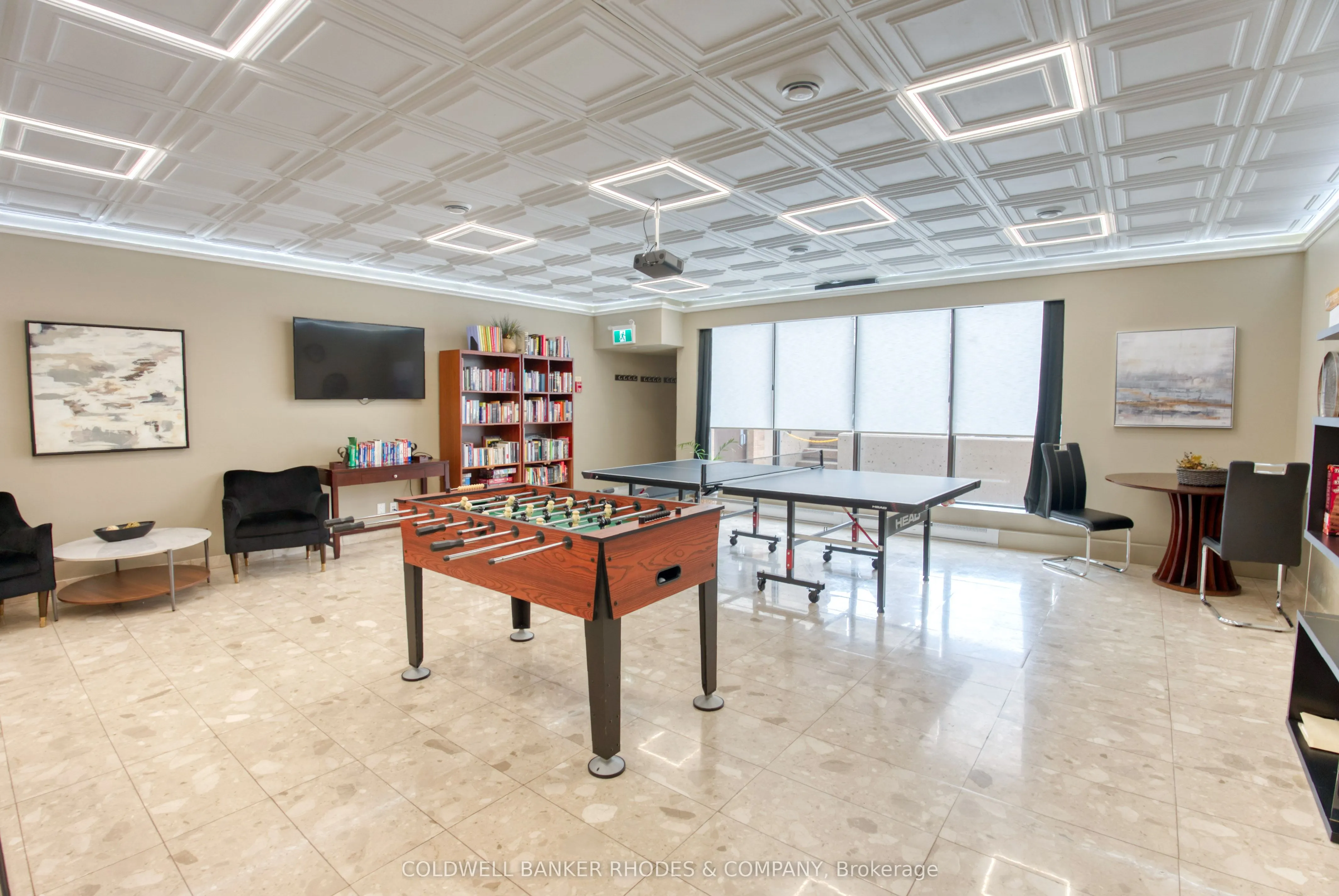 556 Laurier Avenue W, #1105