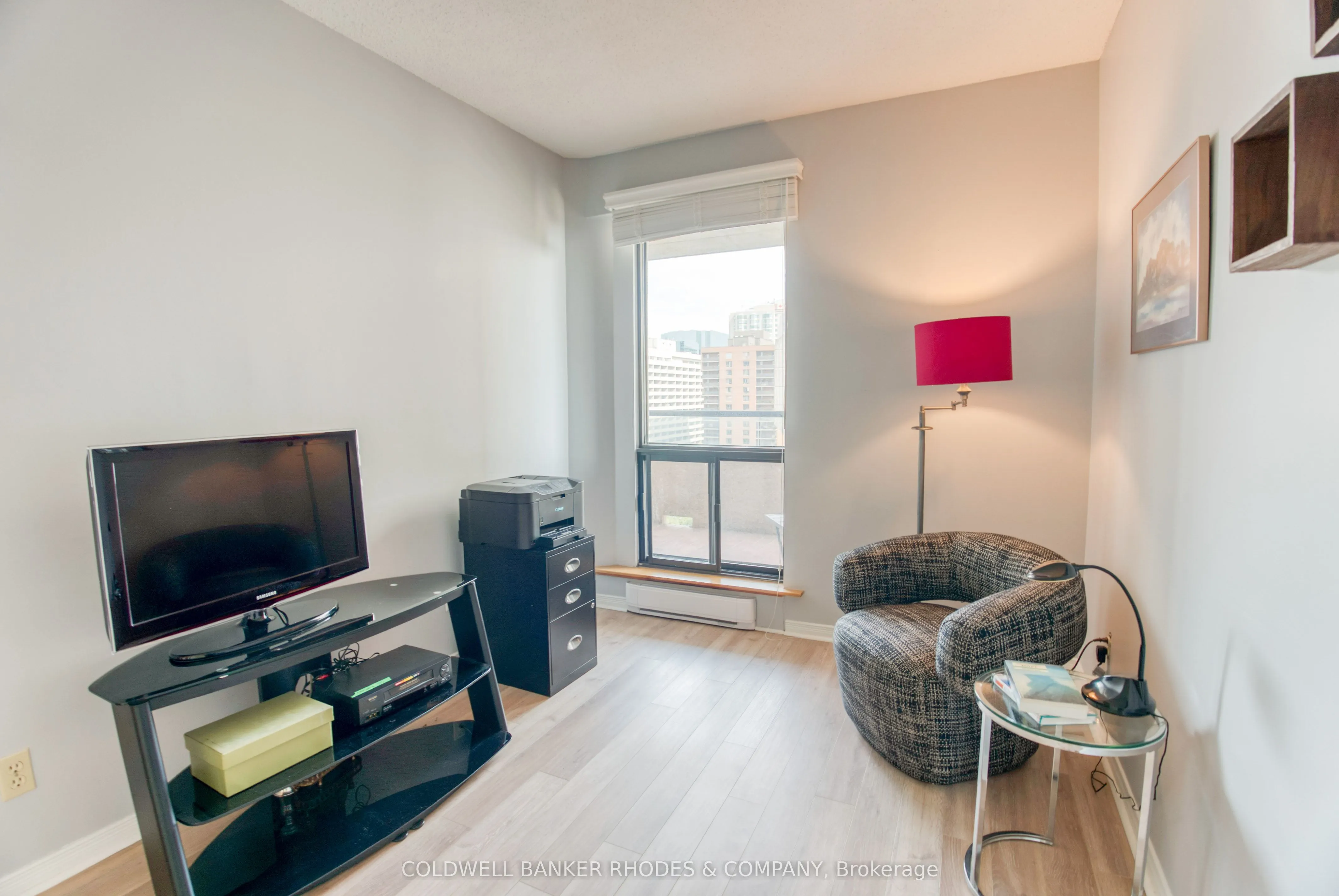556 Laurier Avenue W, #1105