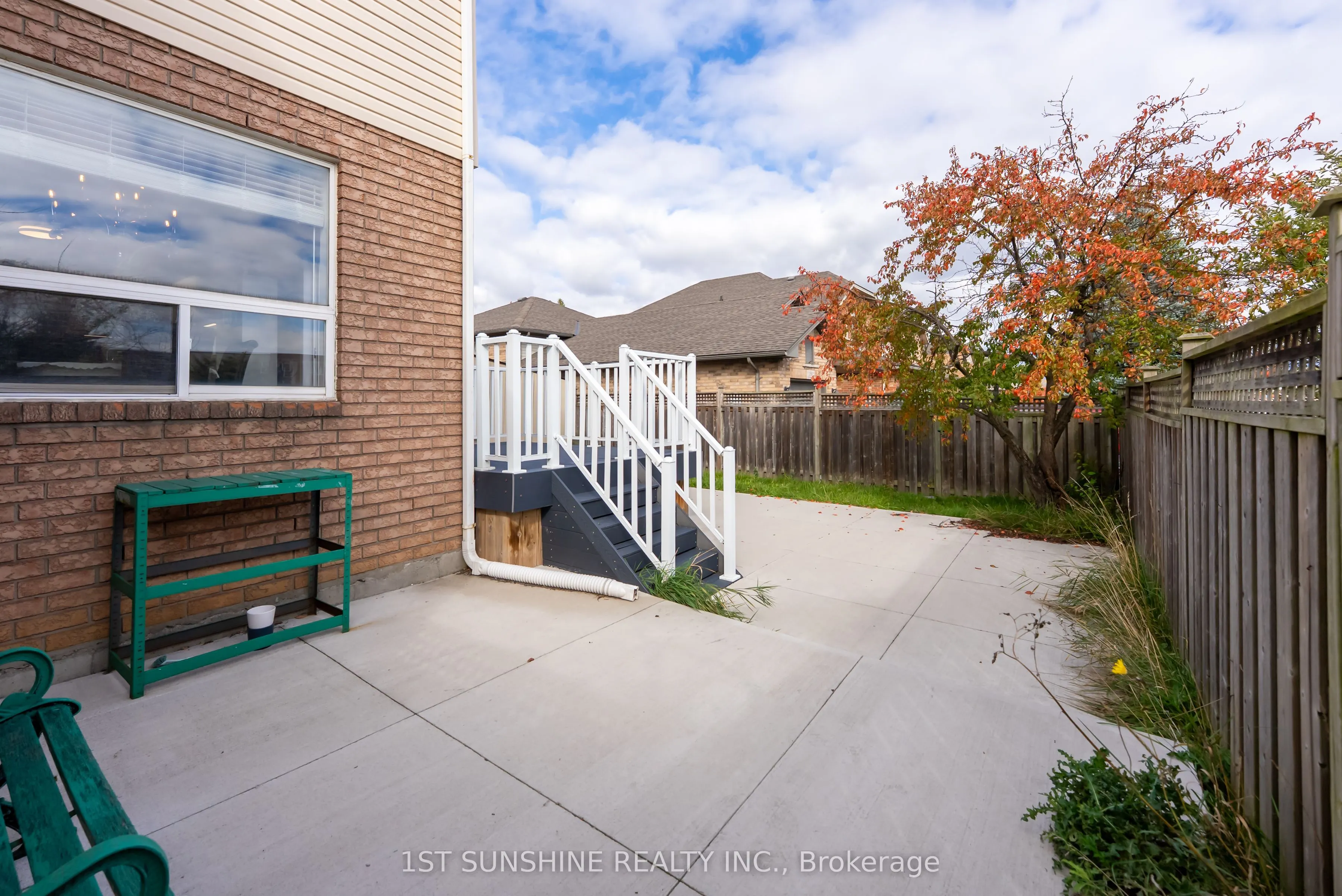 263 Hepburn Crescent