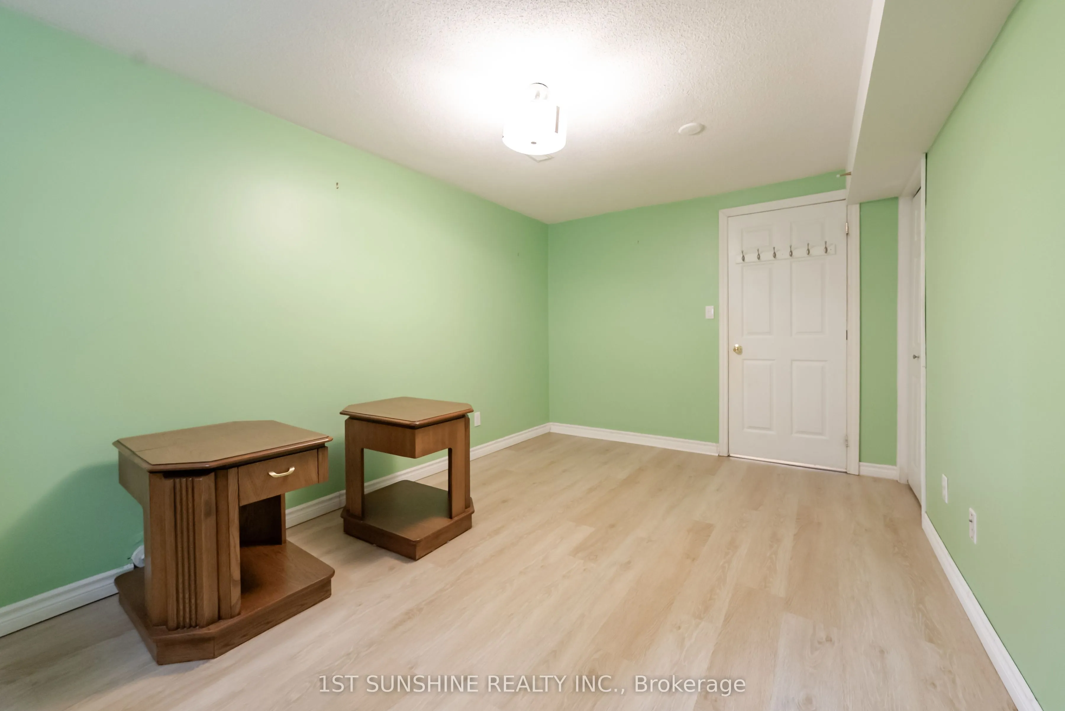 263 Hepburn Crescent