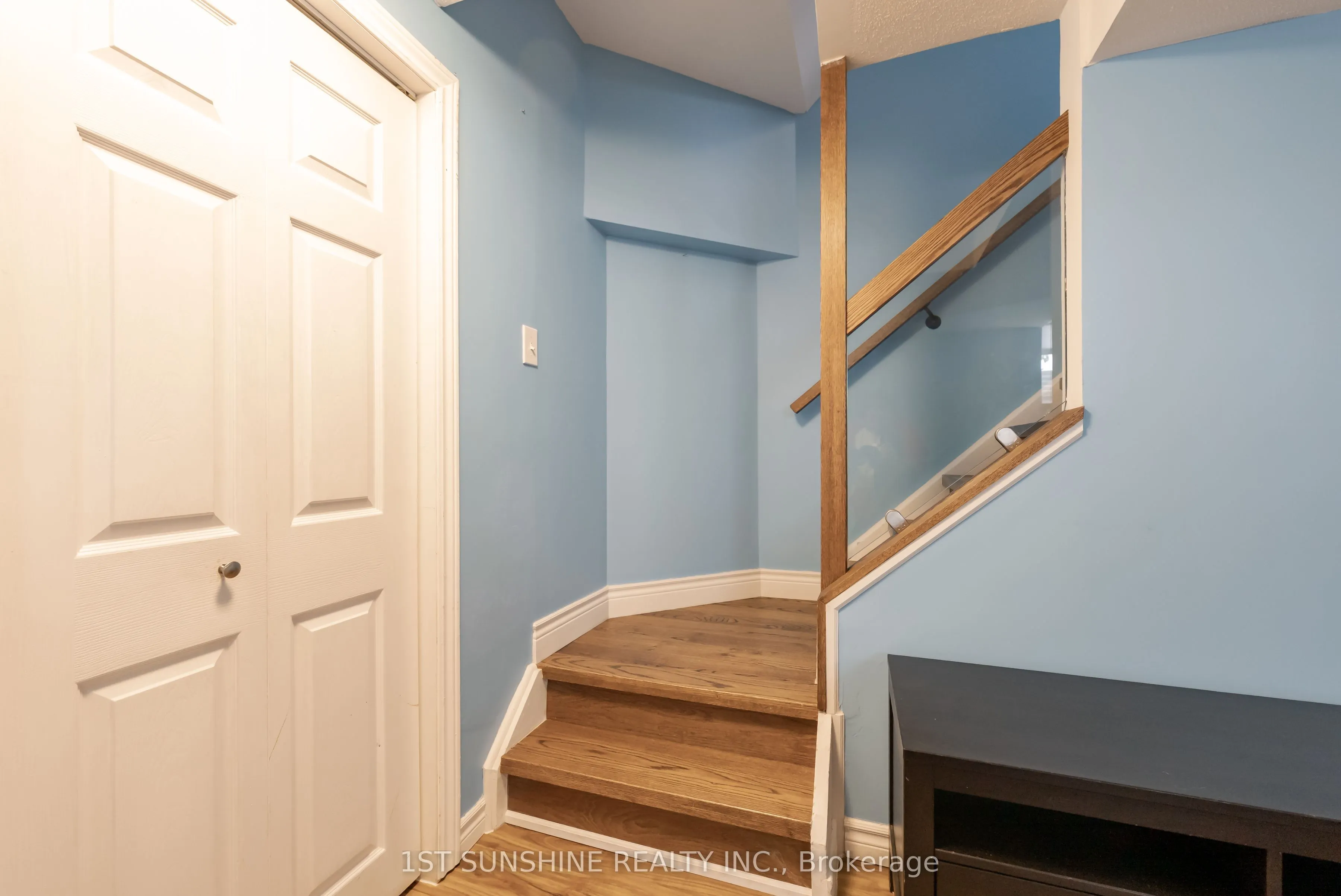 263 Hepburn Crescent