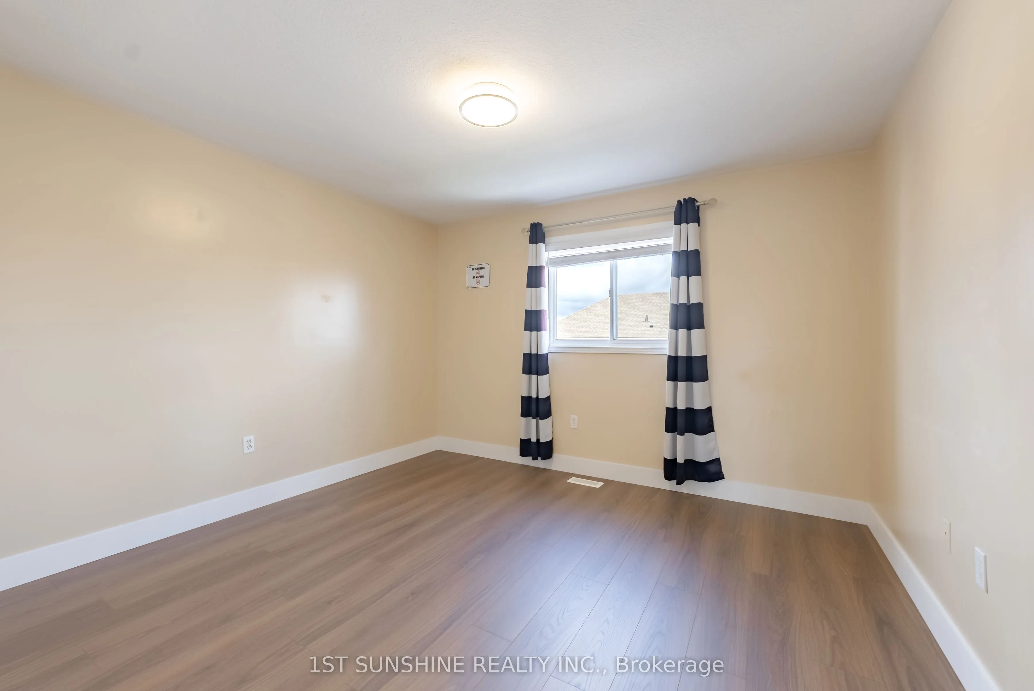 263 Hepburn Crescent