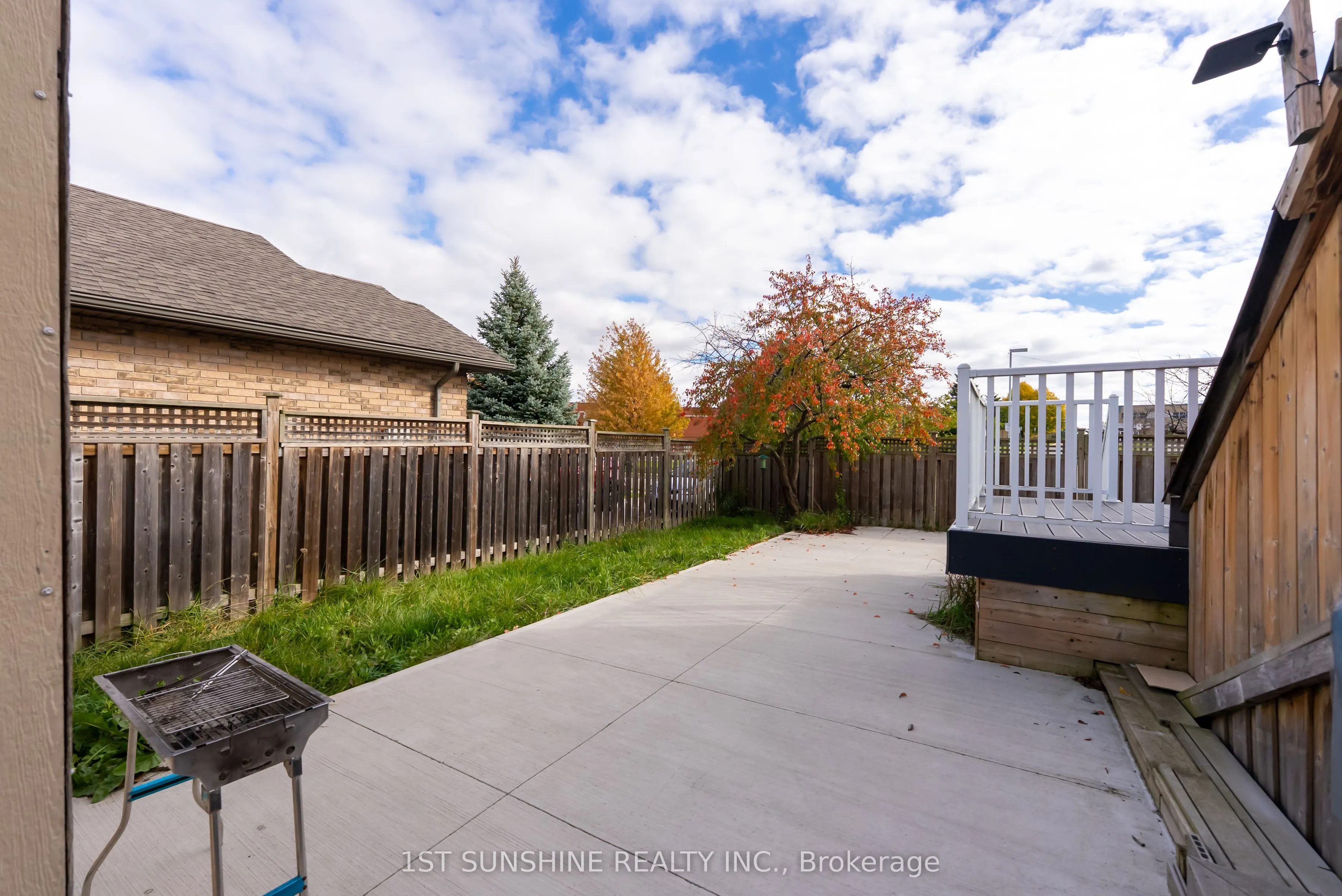 263 Hepburn Crescent