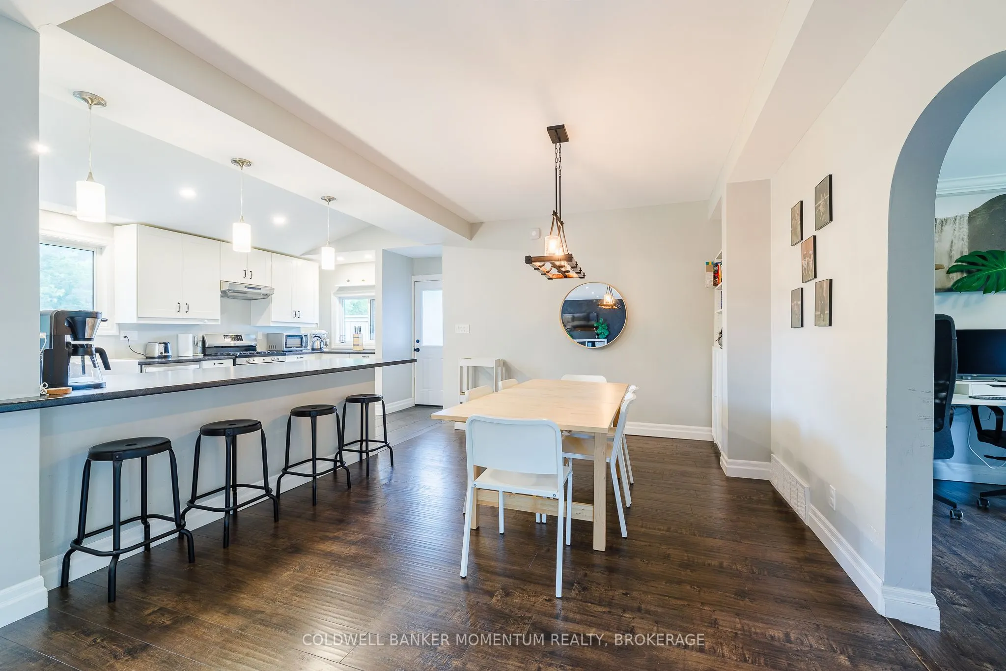 1344 EFFINGHAM Street