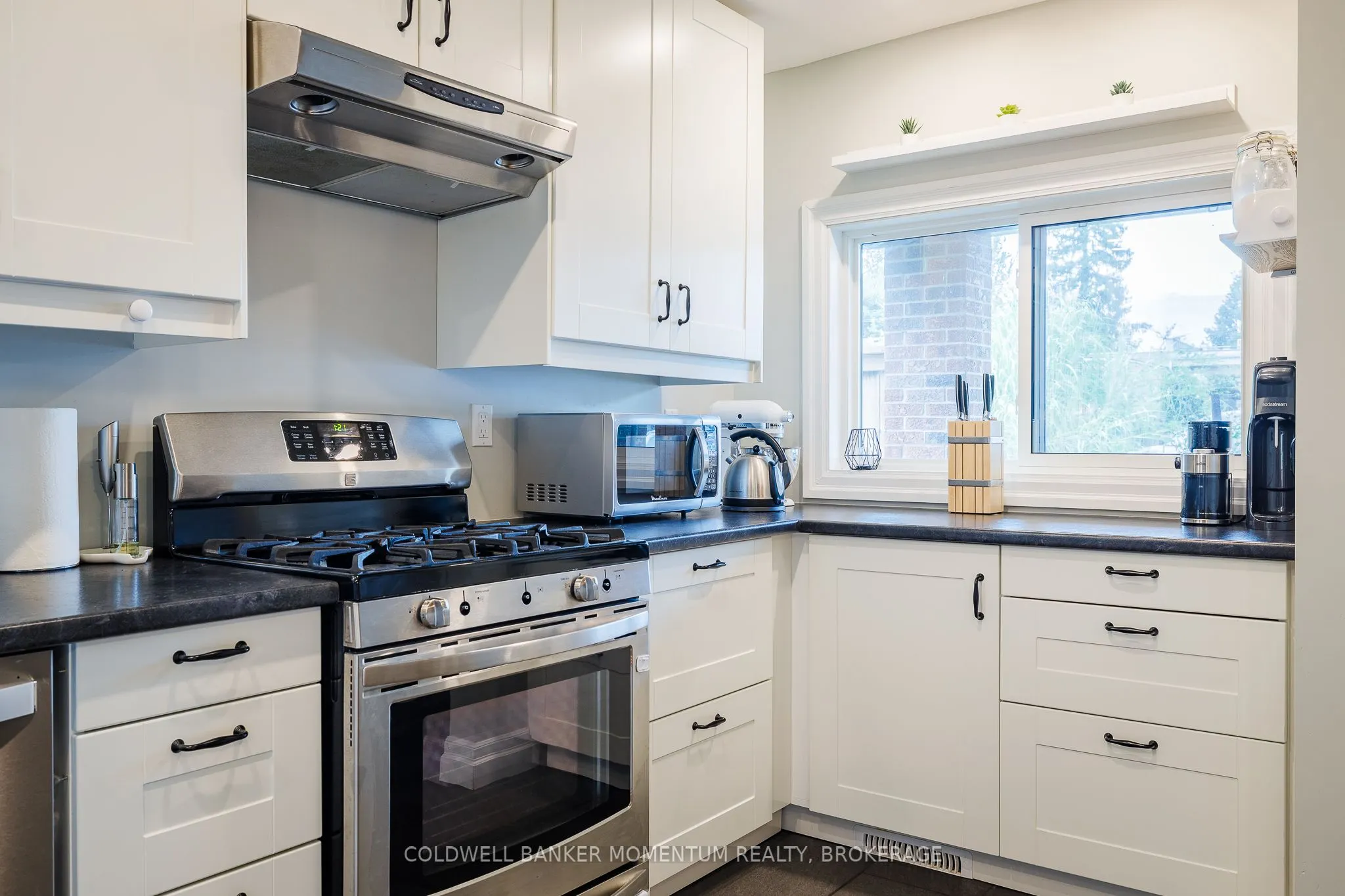 1344 EFFINGHAM Street