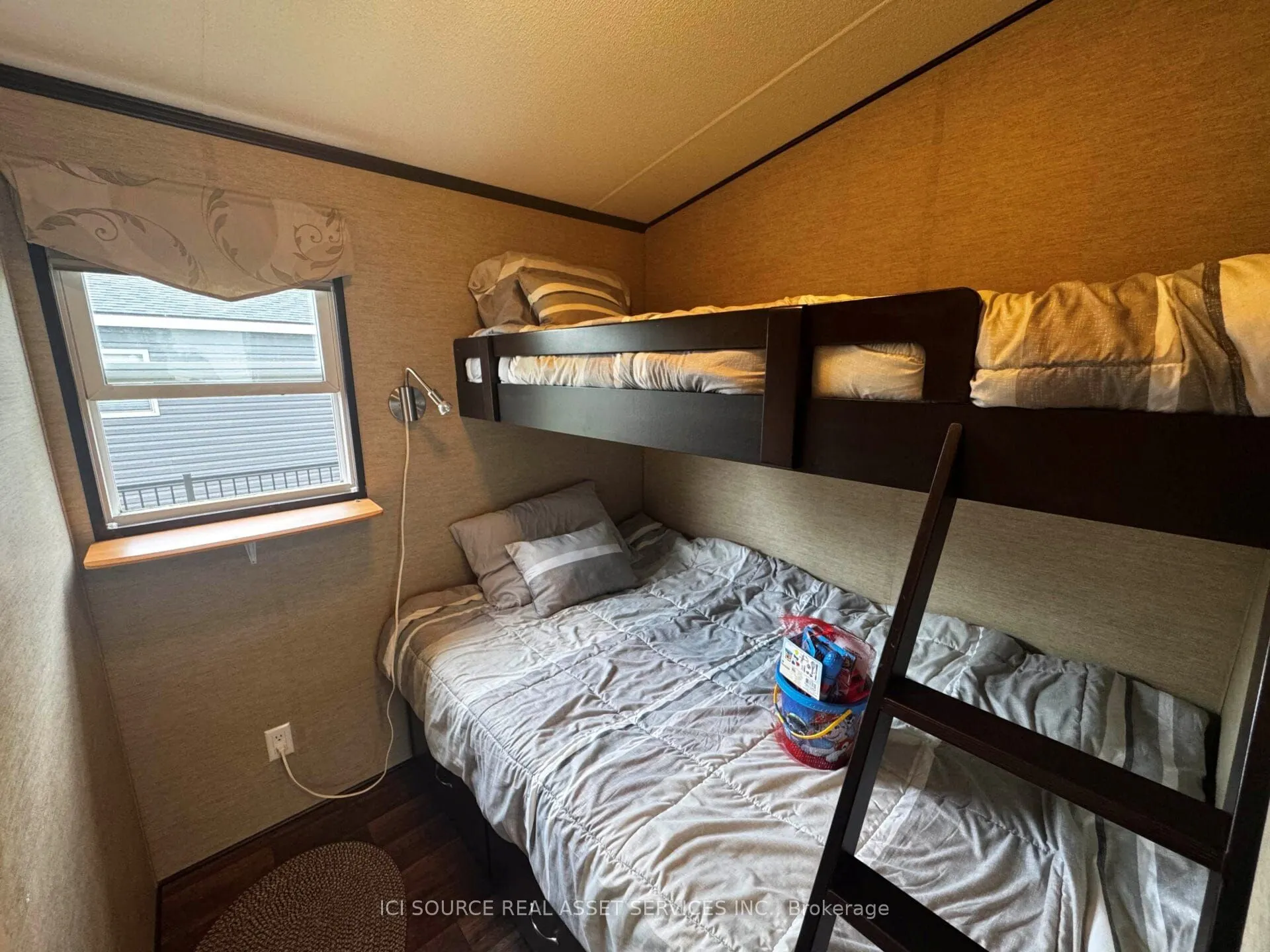 1235 Villiers Line, #LBA015