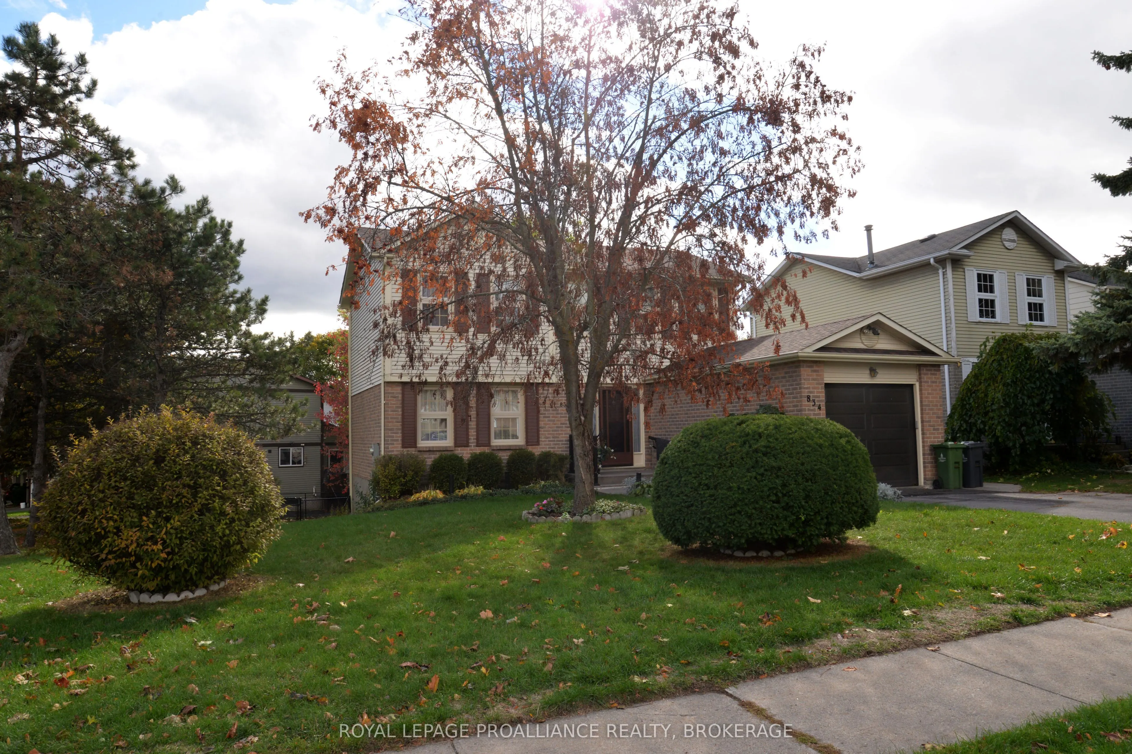 834 Somerset Crescent